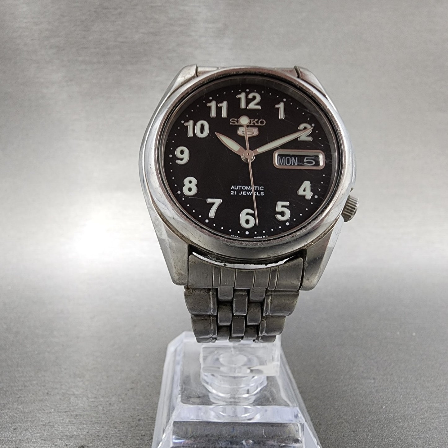 Seiko 5 Automatic Watch Men 37mm Black Dial Silver Tone Daydate 7s2601V0 Runs5