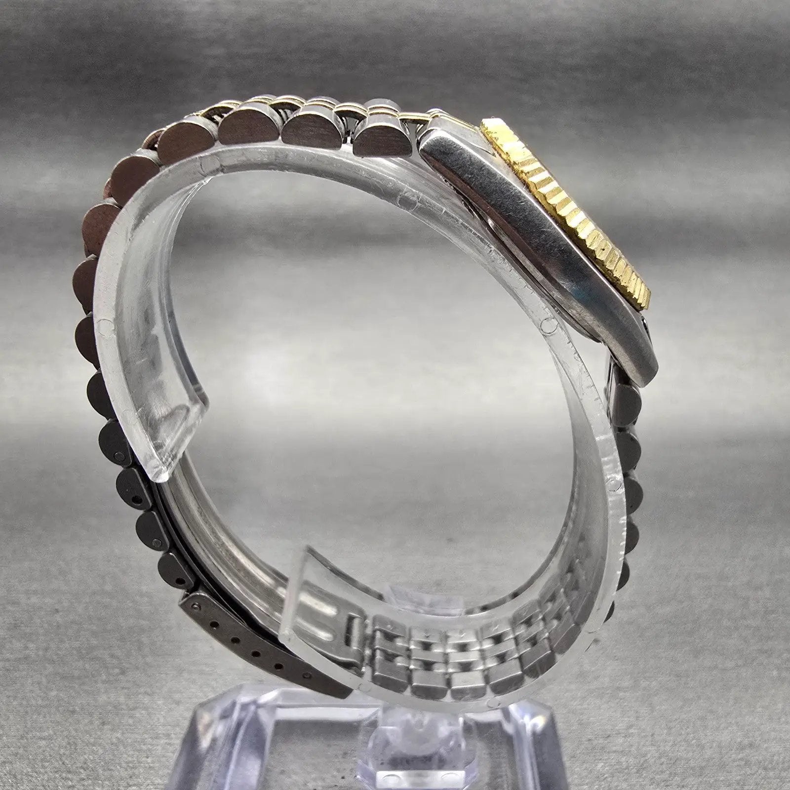 Seiko SQ Watch Women 24mm Gold Dial Two Tone Daydate Round 3E23-0A69 New Battery8