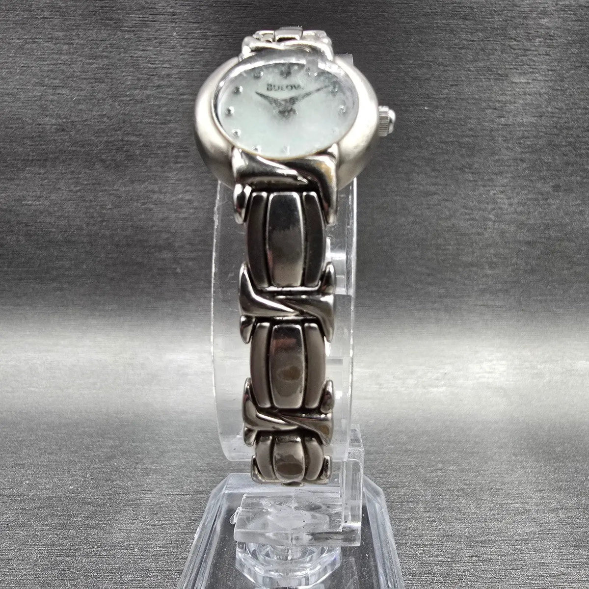 Bulova Womens Watch 20mm MOP Dial Silver Tone Round 96L90 Bracelet New Battery5