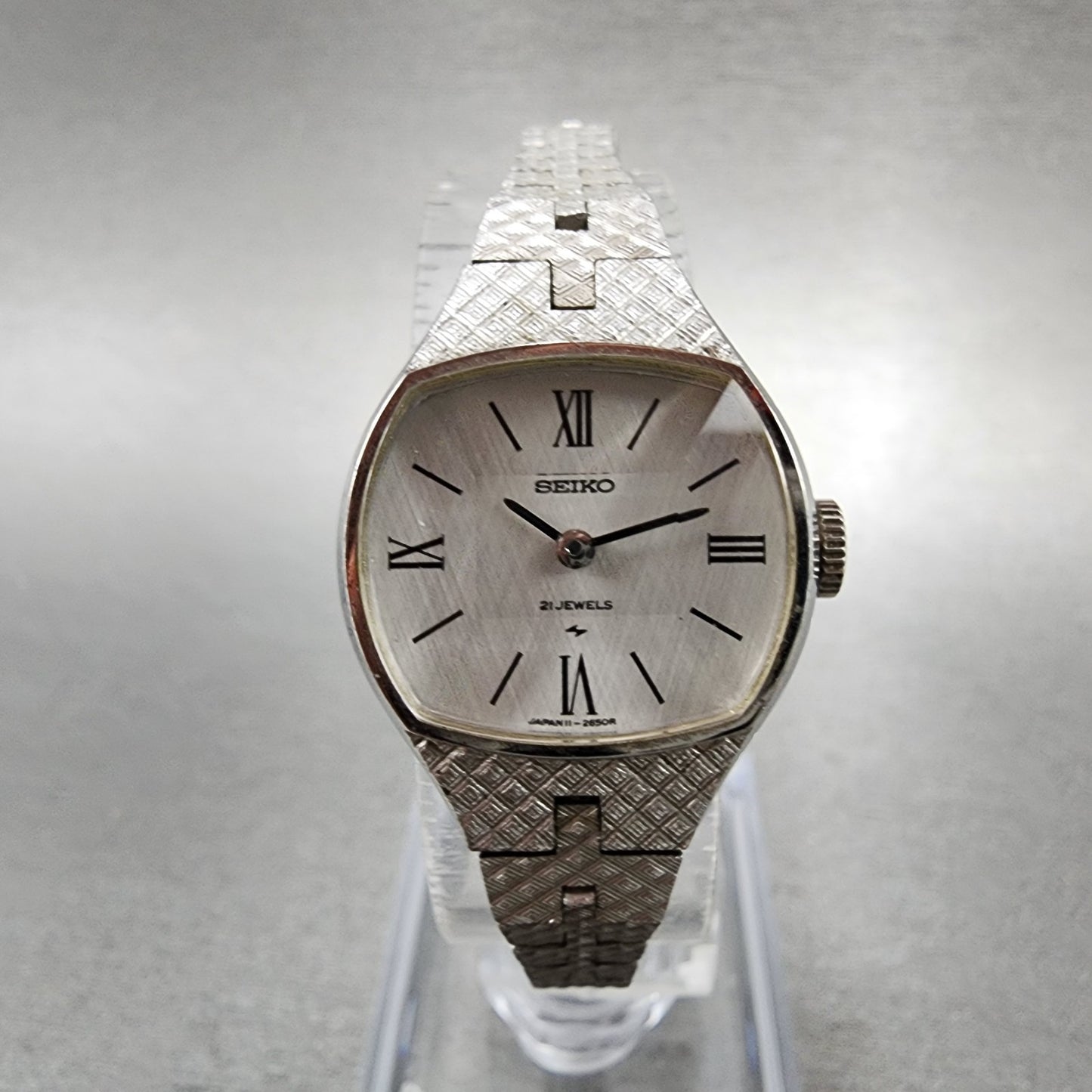 Seiko Watch Women Silver 21mm Dial Silver Tone Manual Round 117850 Runs0