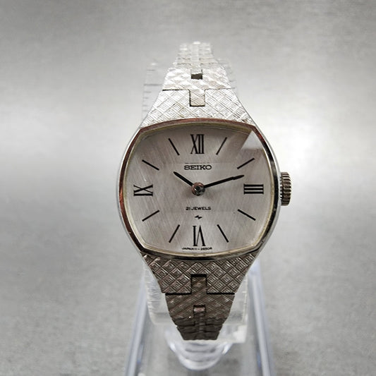 Seiko Watch Women Silver 21mm Dial Silver Tone Manual Round 117850 Runs0
