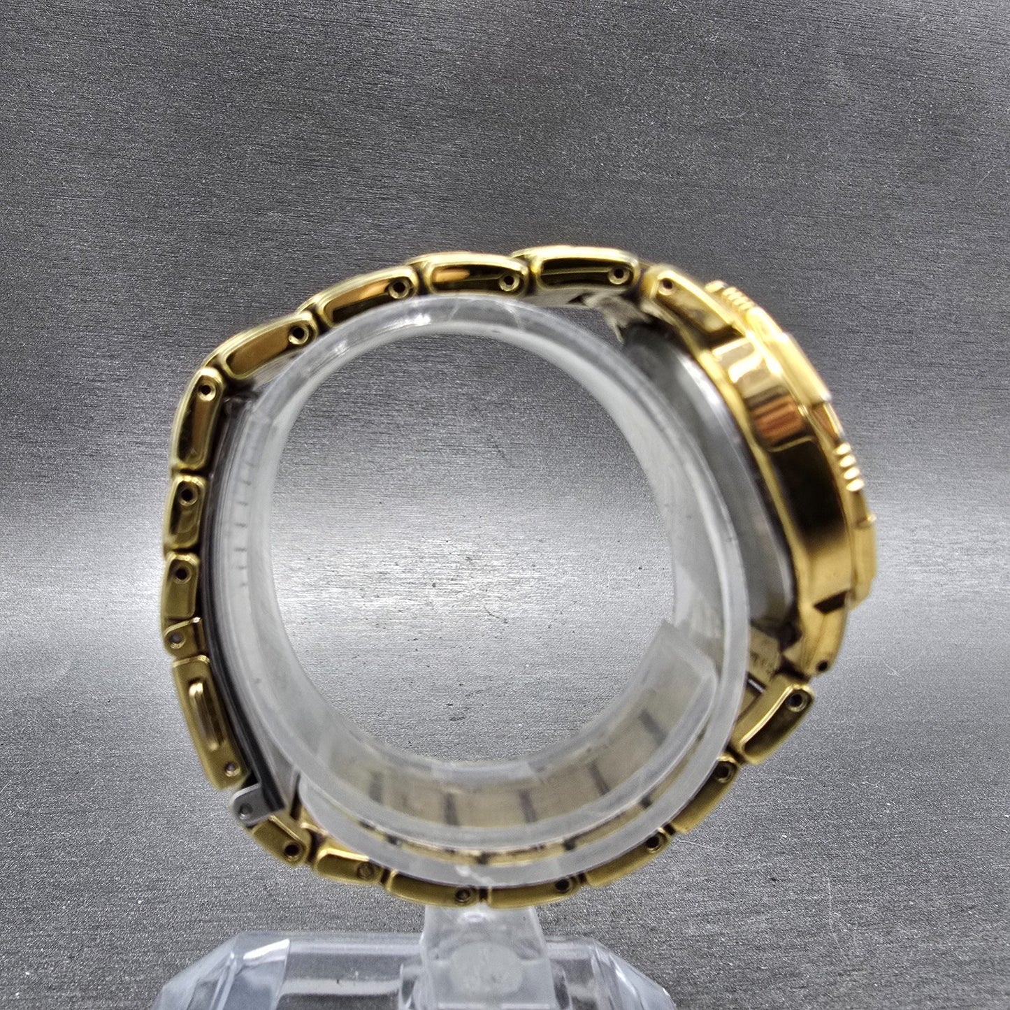 Citizen Eco-Drive Watch Women 30mm Silver Dial Gold Tone Date E013-S111676 Runs8