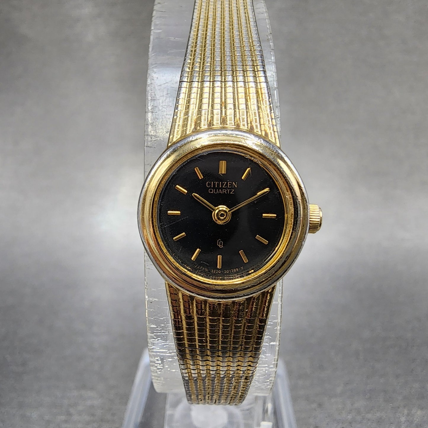 Citizen CQ Watch Women 17mm Black Dial Gold Tone Round 3220324234 New Battery0