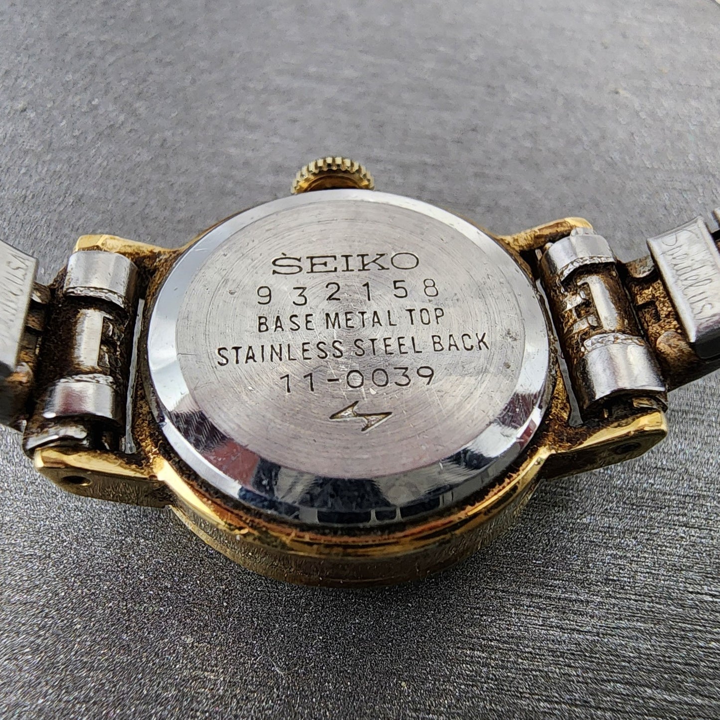 Seiko Watch Women 20mm Champagne Dial Gold Tone Manual 110039 Runs9