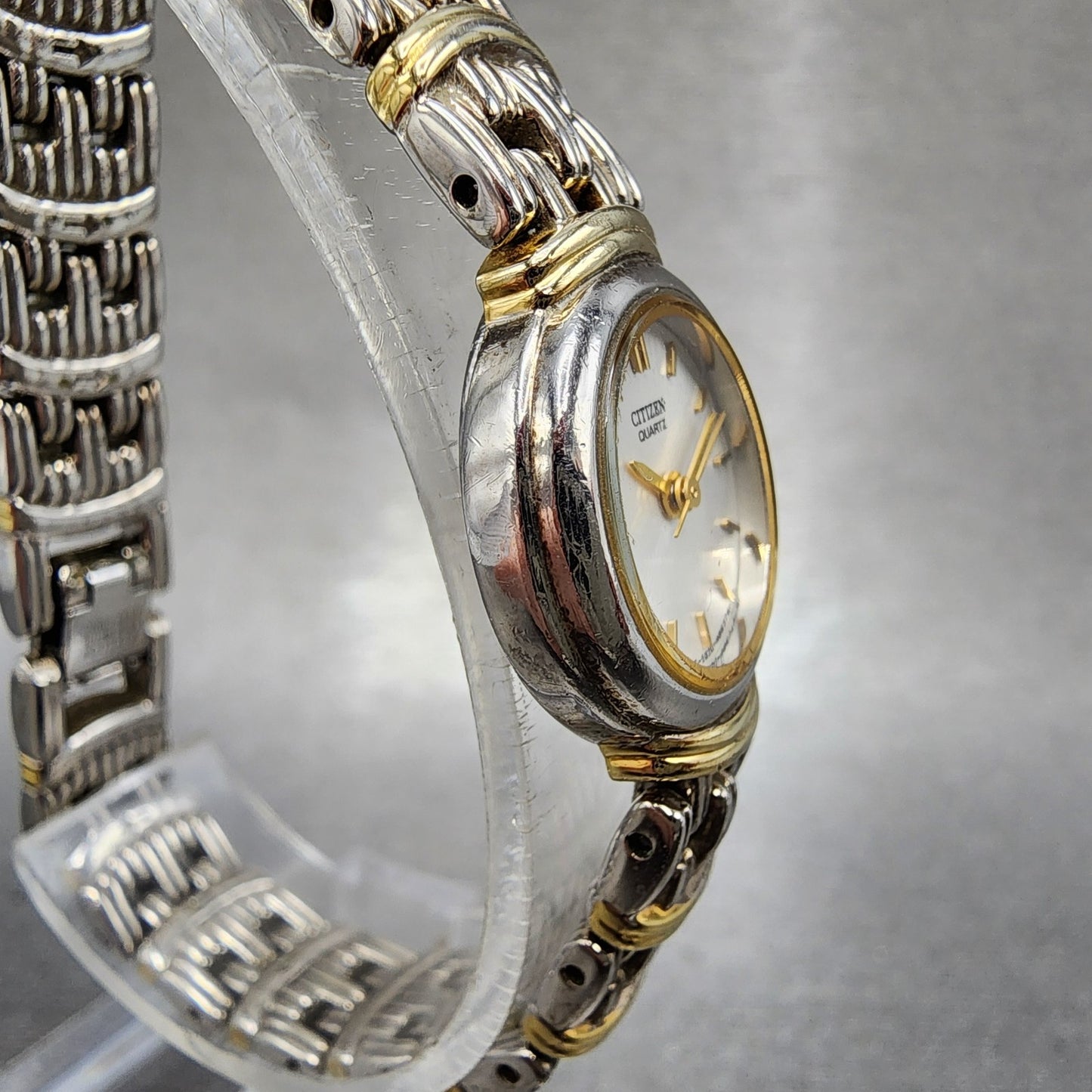 Citizen Watch Women 19mm Silver Dial Two Tone Round 5930S72242 New Battery3