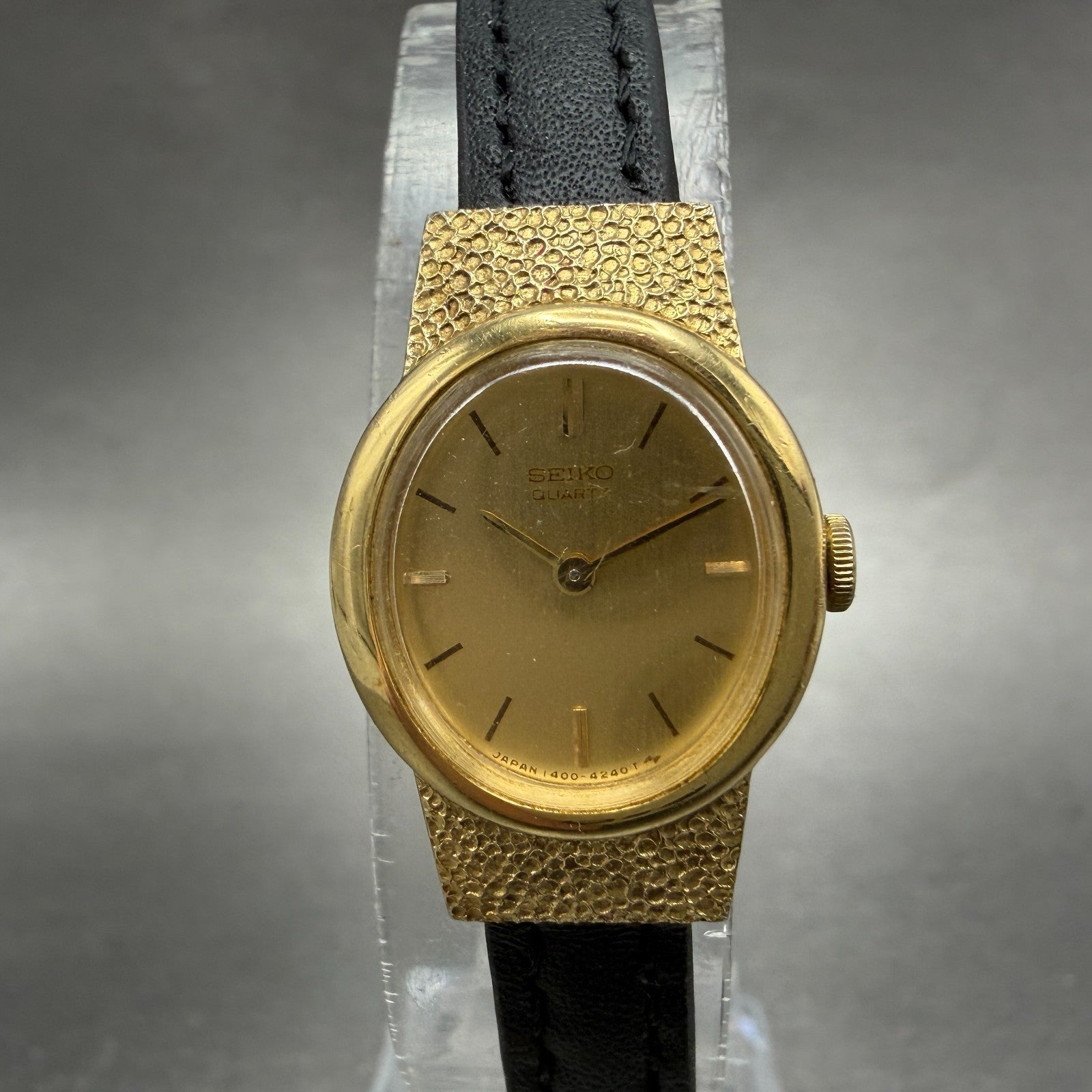 Seiko Watch Women 17mm Champagne Dial Gold Tone Oval 1400-7379 New Battery VTG0