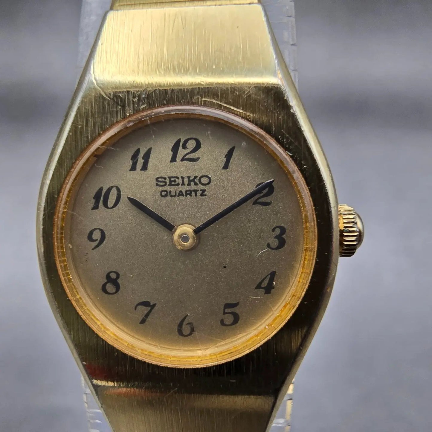 Seiko Watch Women 17mm Gold Dial Gold Tone Round 2P20-0A89 New Battery Vintage1