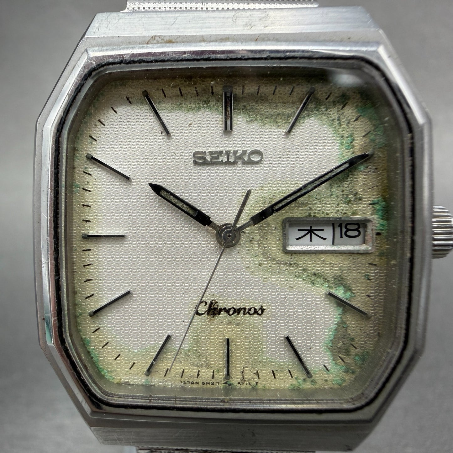Seiko Chronos Watch Men 31mm Silver Dial Silver Tone Daydate 5H235100 New Batt1
