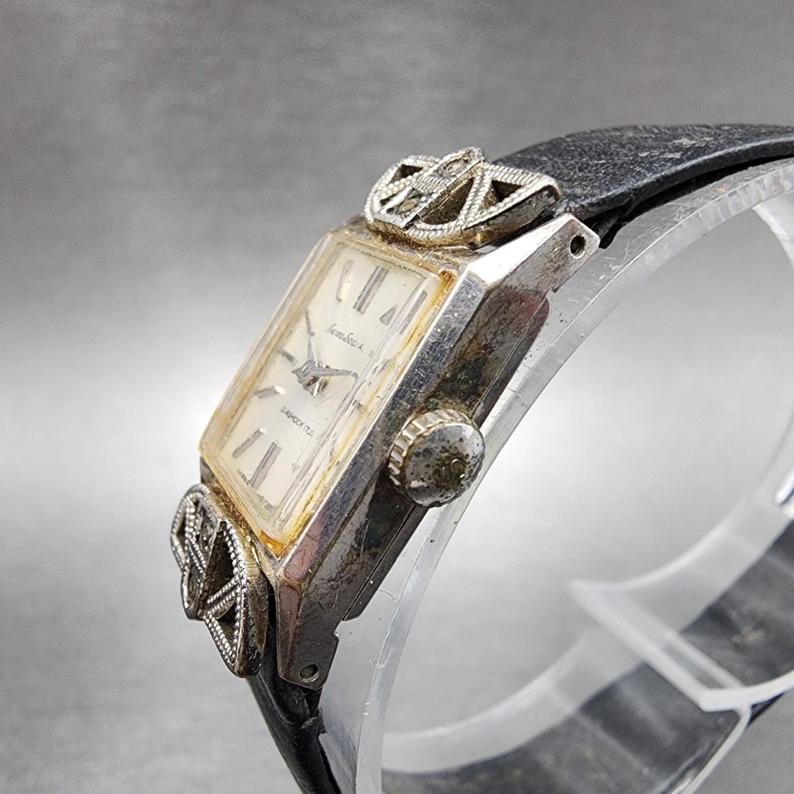 Seiko Tank Watch Women 15mm White Dial Silver Tone Rectangle 1032202