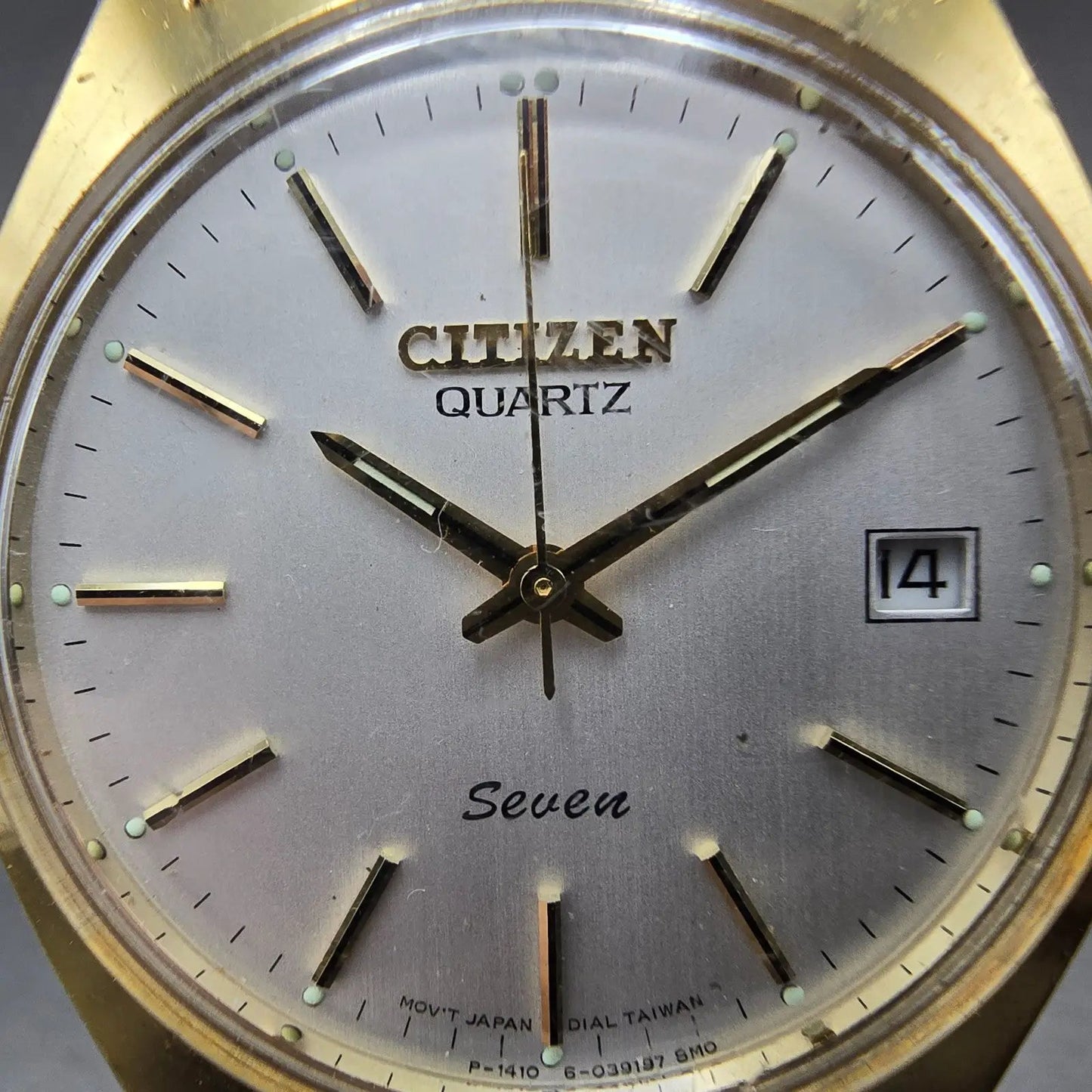 Citizen Seven Watch Men 35mm Silver Dial Gold Tone Date Round 4-068815 PARTS2