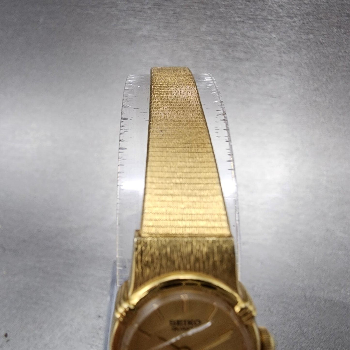 Seiko Watch Women 17mm Gold Dial Gold Tone Oval 54205159 New Battery4