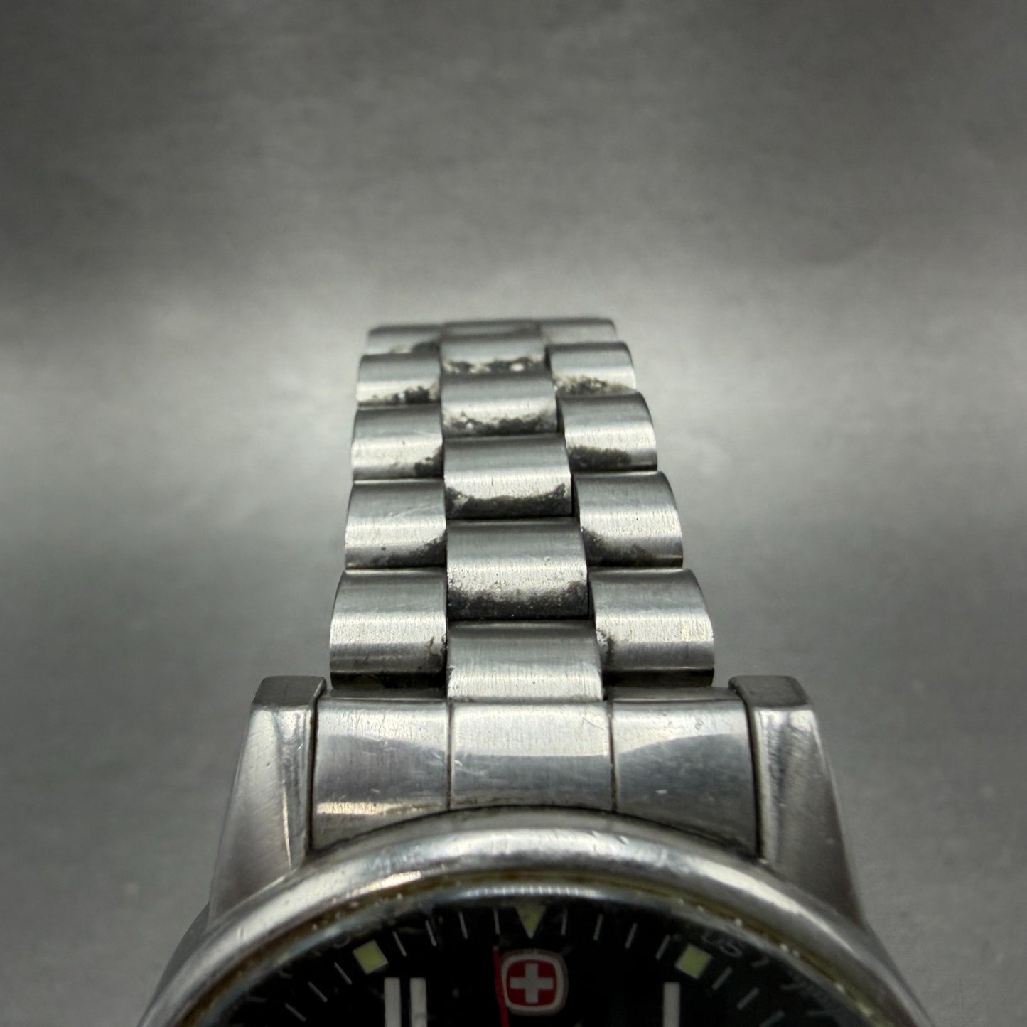 Wenger Watch Men 40mm Black Dial Steel Daydate Round 7016X New Battery Vintage4