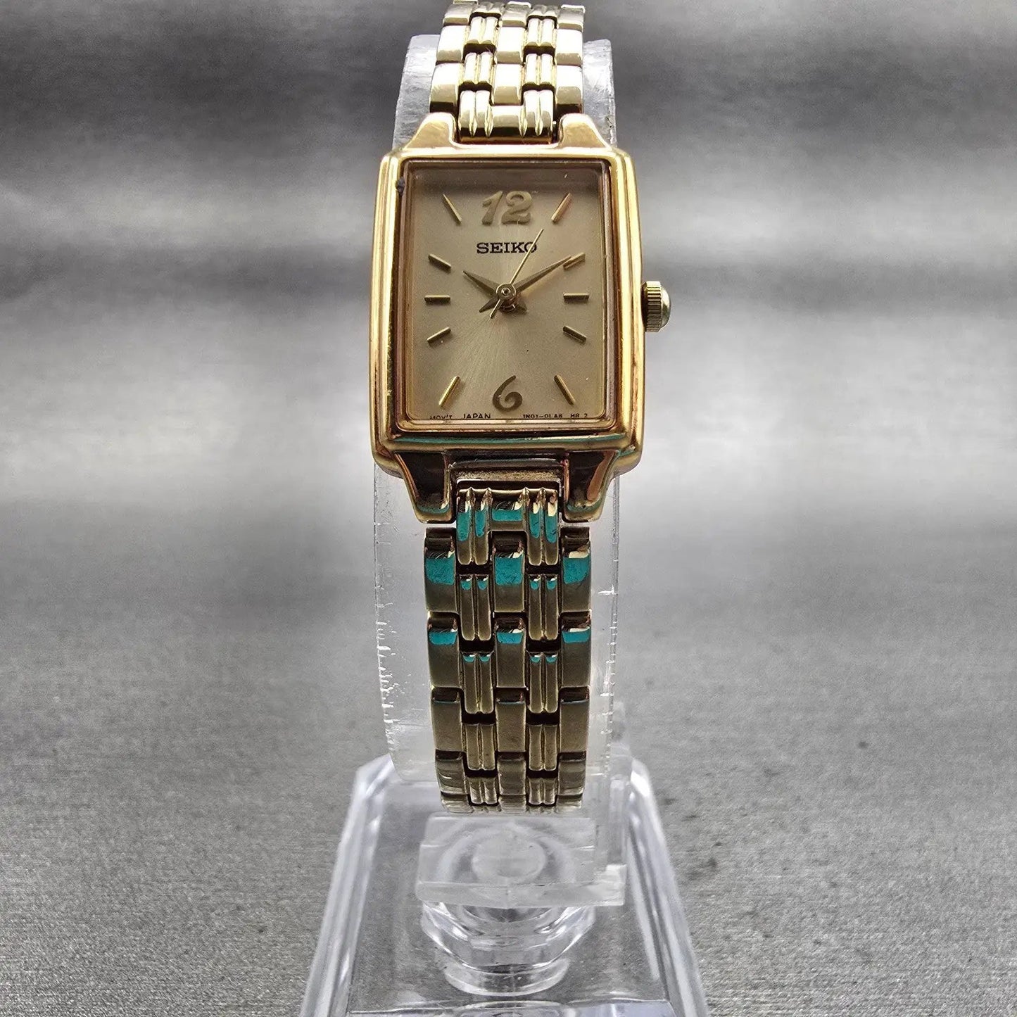 Seiko Watch Women 16mm Champagne Dial Gold Tone Rectangle 1N01-0FH0 New Battery5