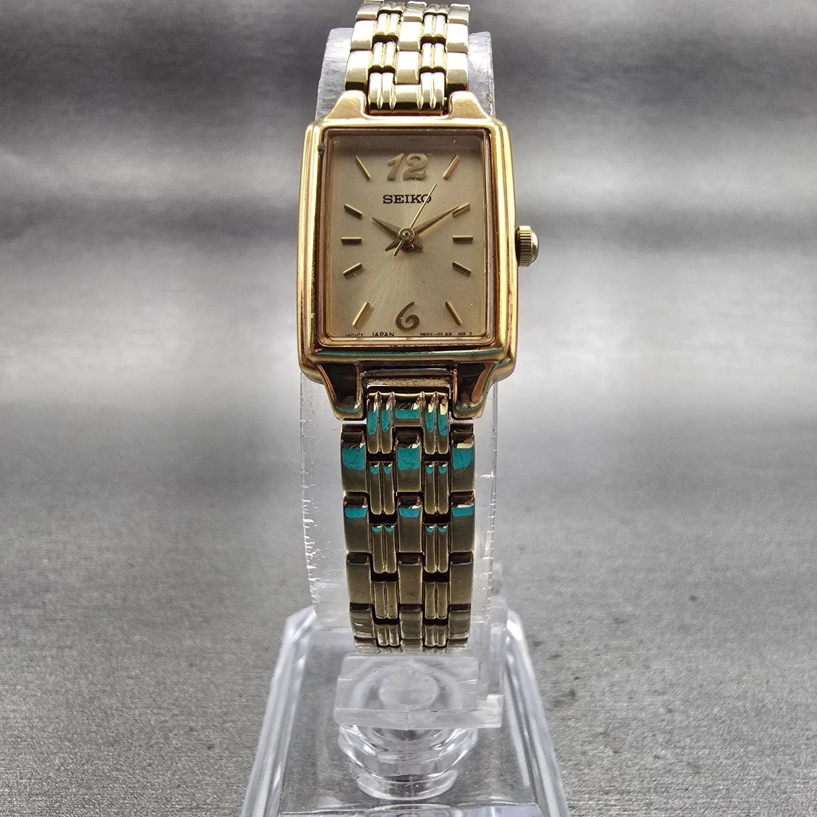 Seiko Watch Women 16mm Champagne Dial Gold Tone Rectangle 1N01-0FH0 New Battery5