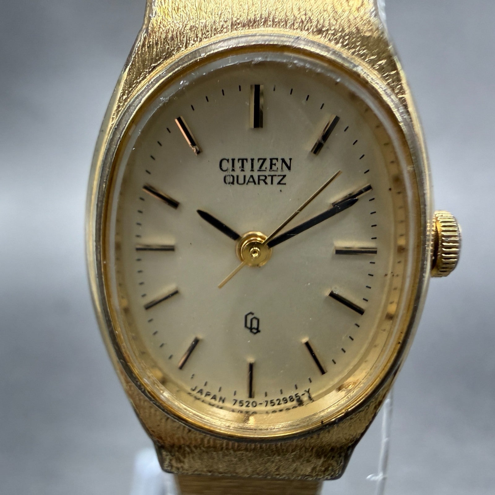 Citizen CQ Watch Women 18mm Champagne Dial Gold Tone Oval 4-752112 New Battery1