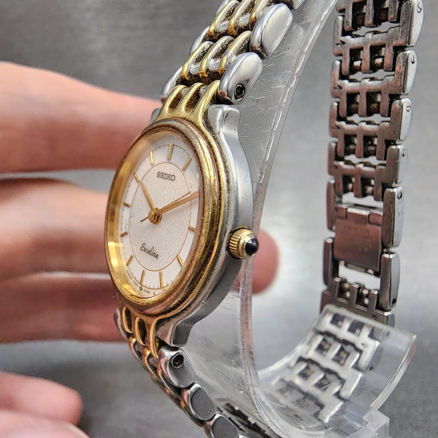 Seiko Exceline Watch Women 23mm White Dial Two Tone Round 73210480 New Battery2