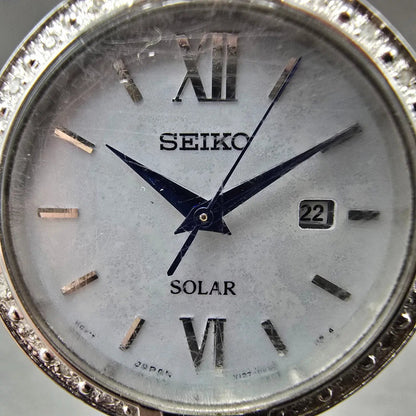 Seiko Solar Watch Women 30mm MOP Dial Silver Date Round V137-0BC0 Runs1