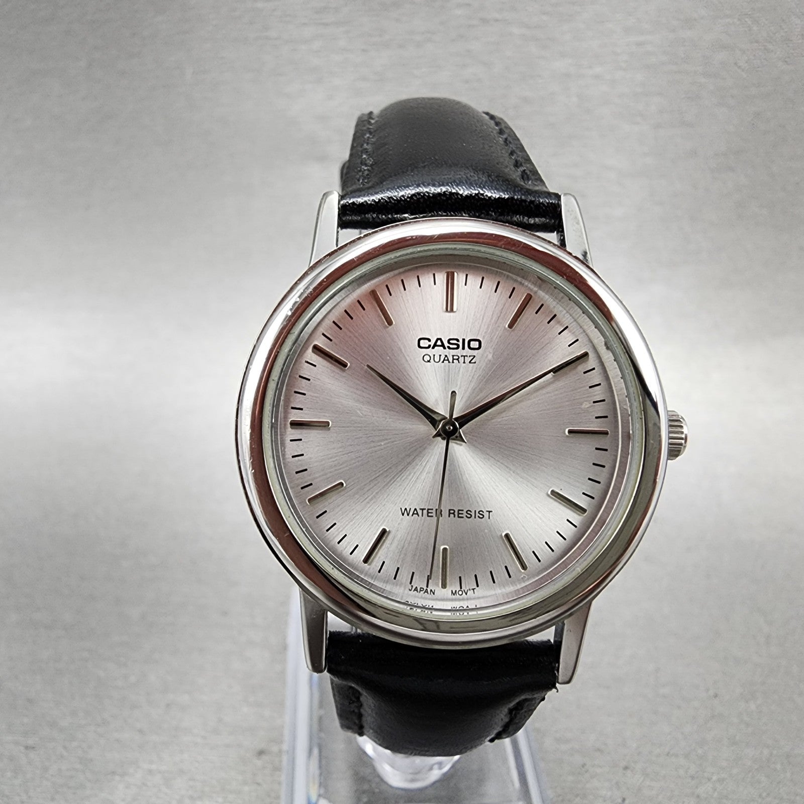 Casio Watch Men 33mm Silver Dial Silver Tone Round Leather MTP1403 New Battery0