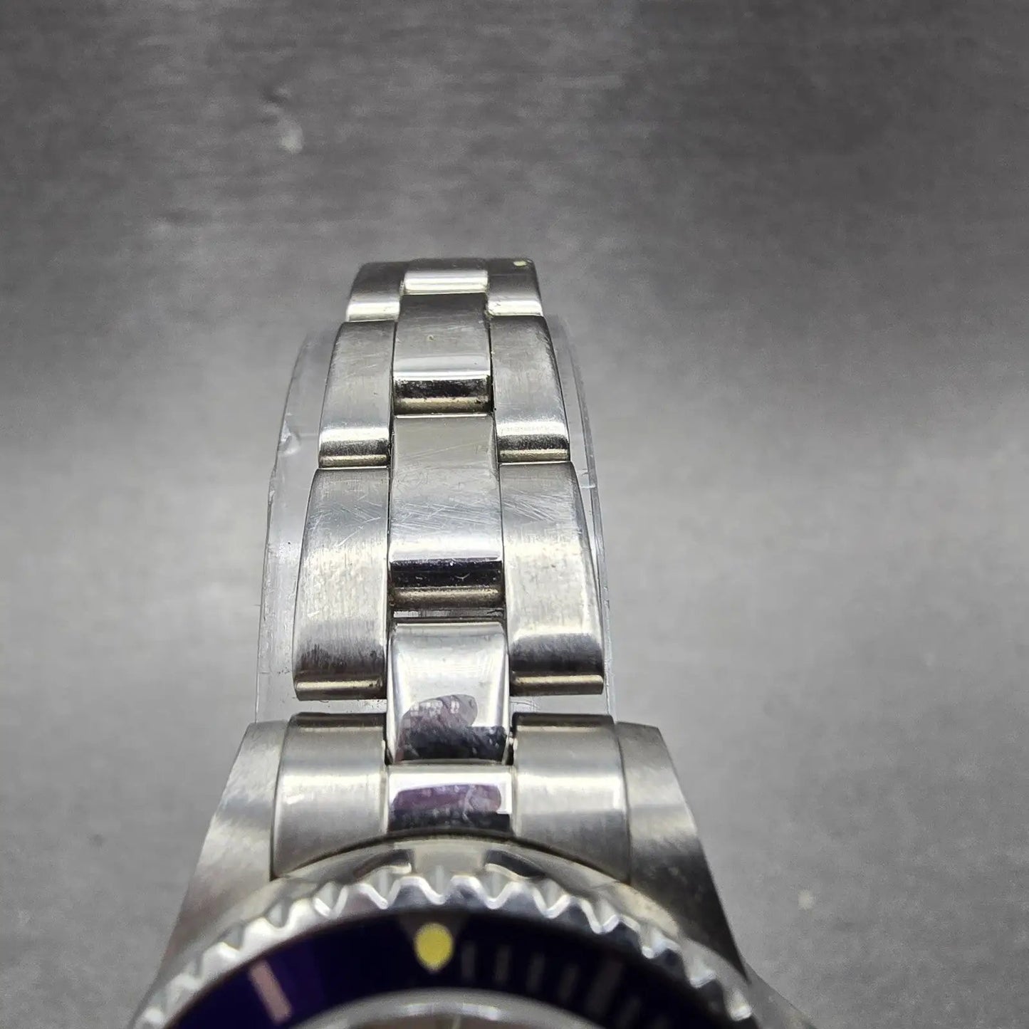 Invicta Dive Watch Women 24mm White Dial Steel Date 8940 Round New Battery4