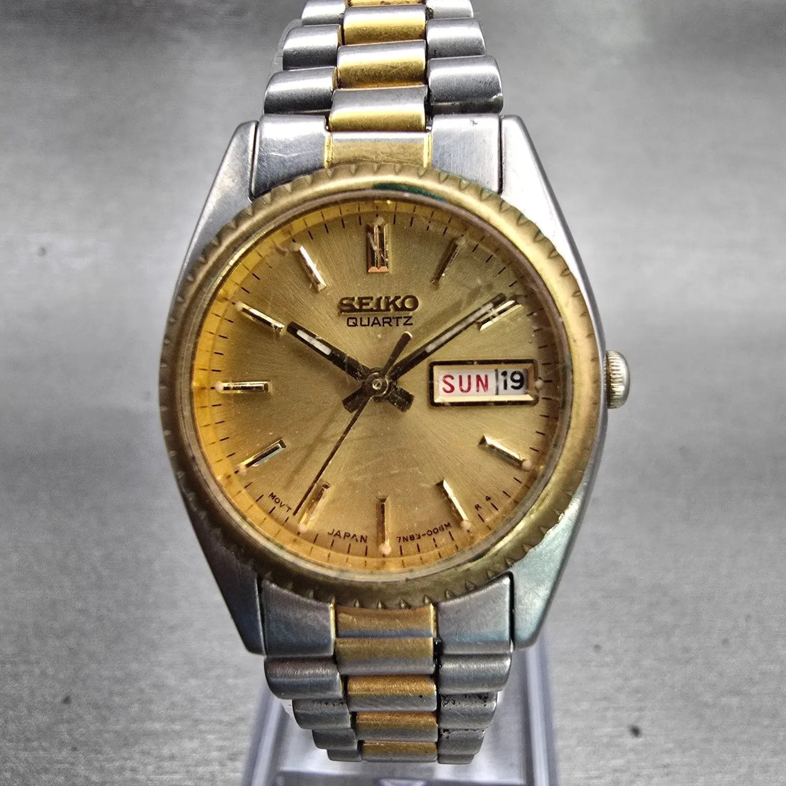 Seiko Watch Women 24mm Gold Dial Two Tone Daydate Round 7N83-0041 New Battery F0