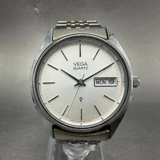 Citizen Vega Watch Men 34mm Silver Dial Silver Tone Daydate 1408-392001 PARTS0