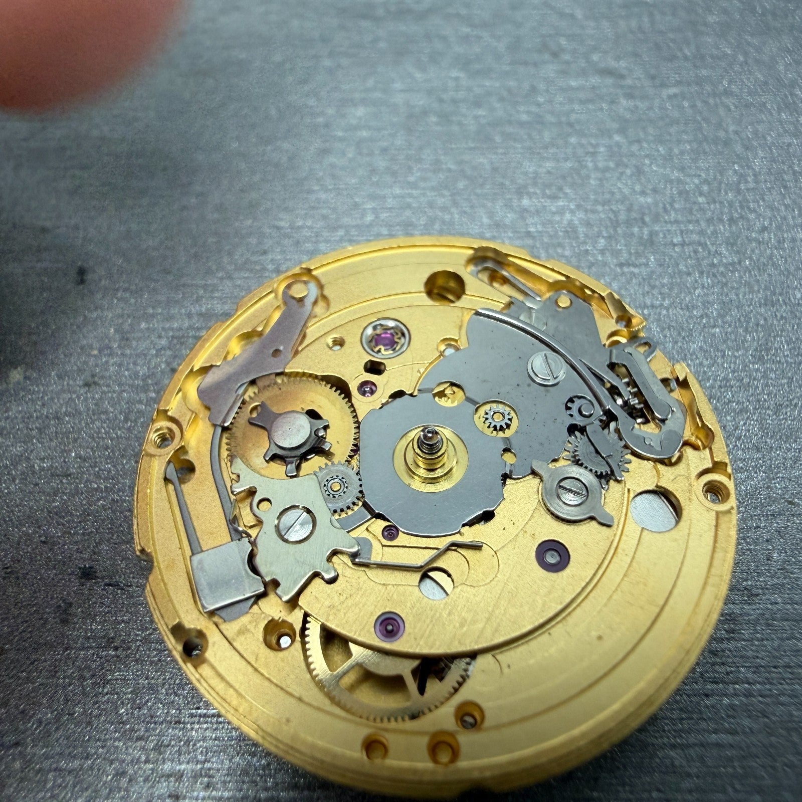 ETA 2836-2 Movement 25 Jewels Automatic 3 Hand Swiss8