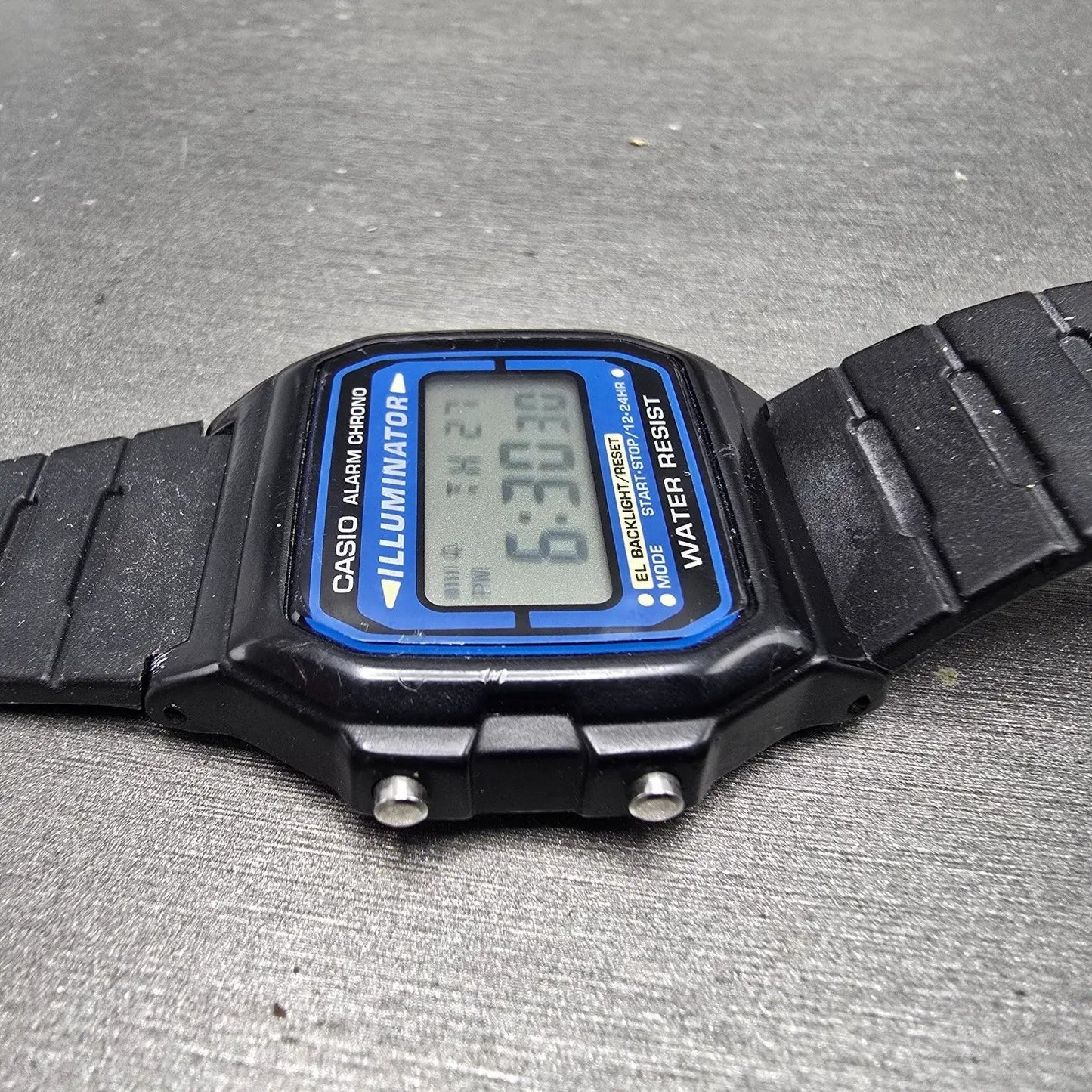 Casio F-105 Watch Men 36mm Digital Black Tone Alarm Chrono 3298 New Battery5