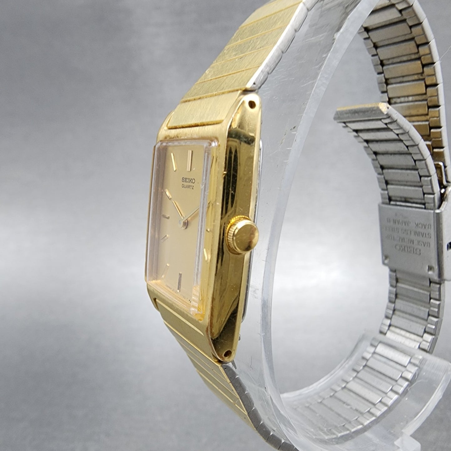Seiko Tank Watch Women 17mm Champagne Dial Gold Tone Rectangle 2C205830 New Bat2