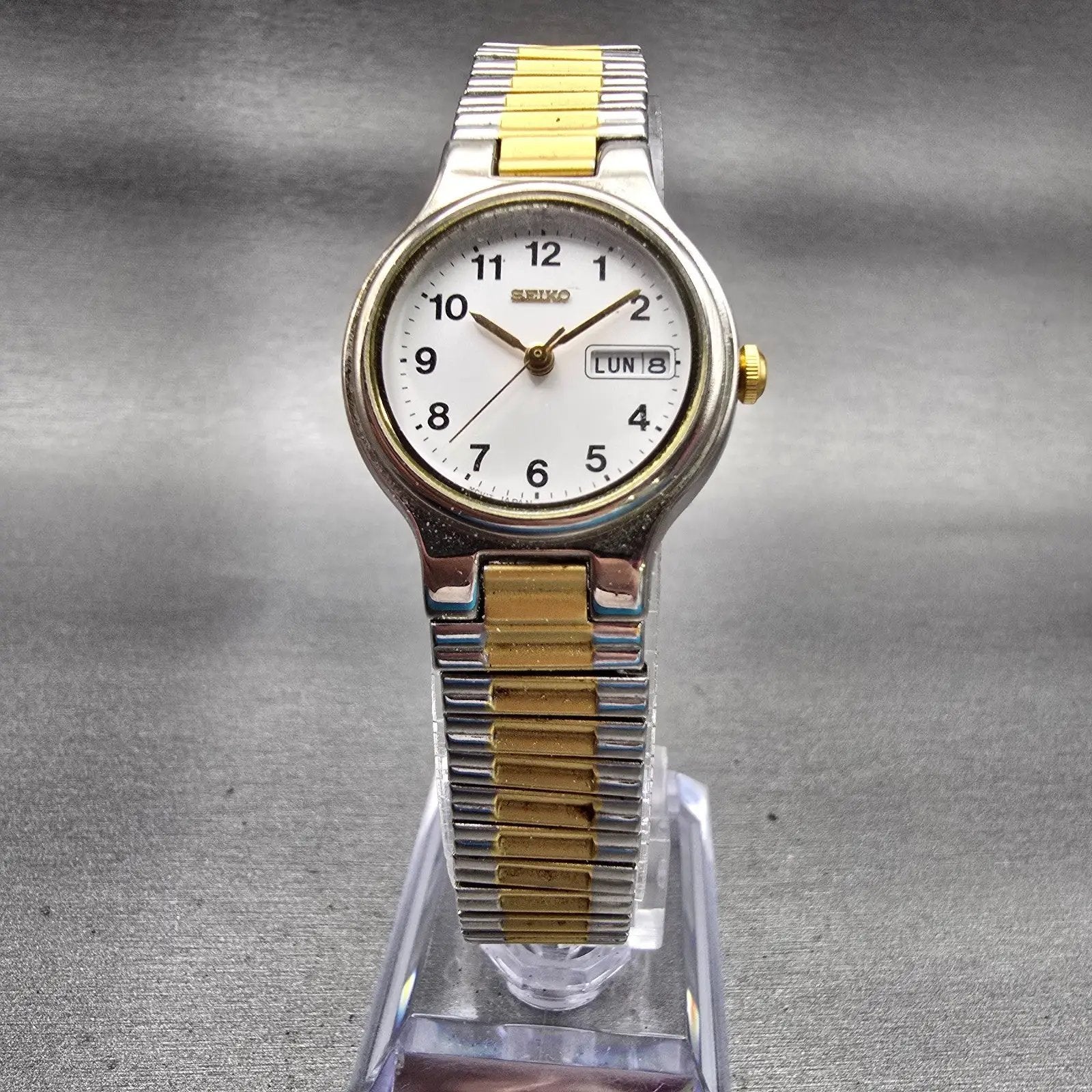 Seiko Watch Women 24mm White Dial Two Tone Daydate Round 7N83-0131 New Battery5