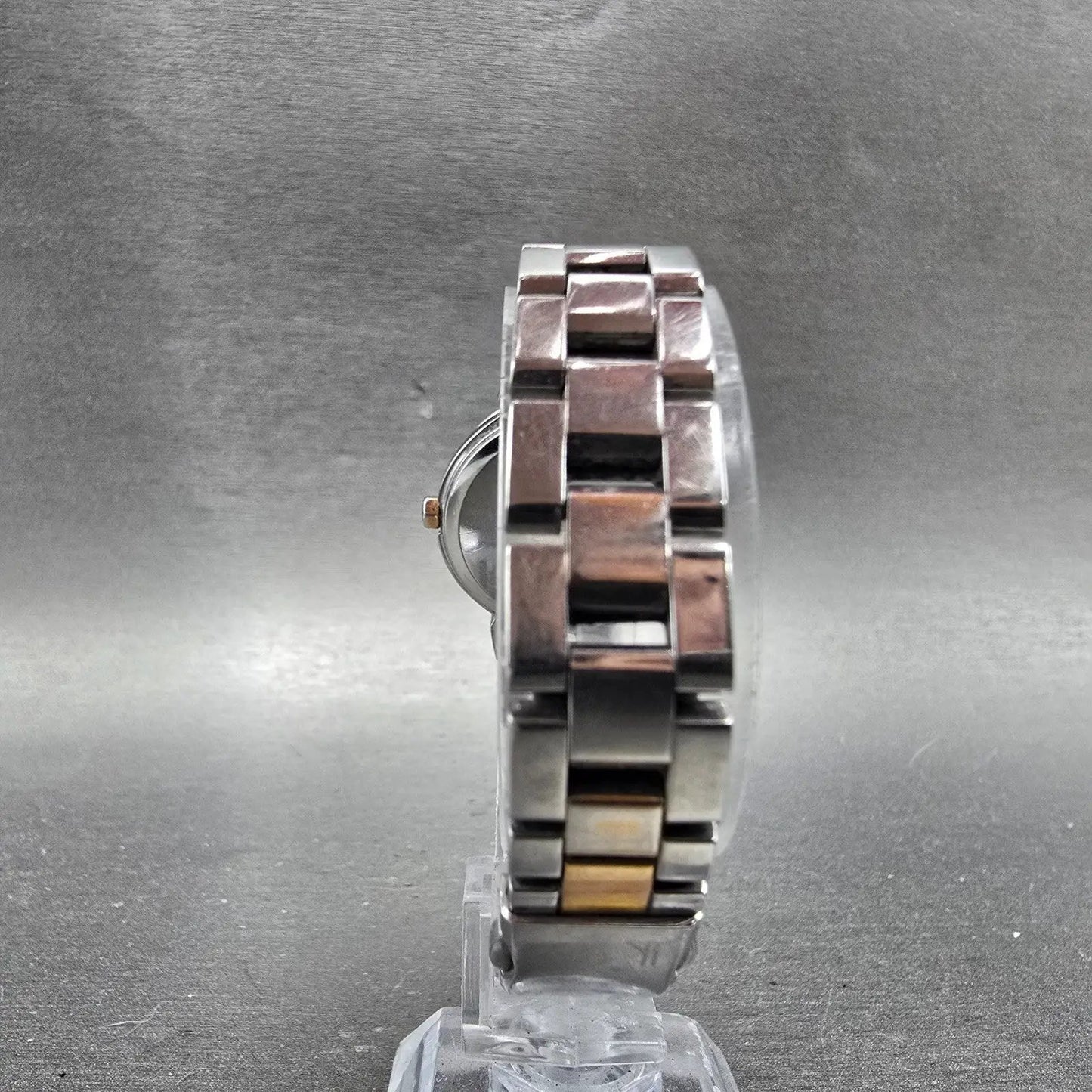 Seiko Lukia Solar Watch Women 28mm White Dial Two Tone Atomic Round READ!!!!!!!!8