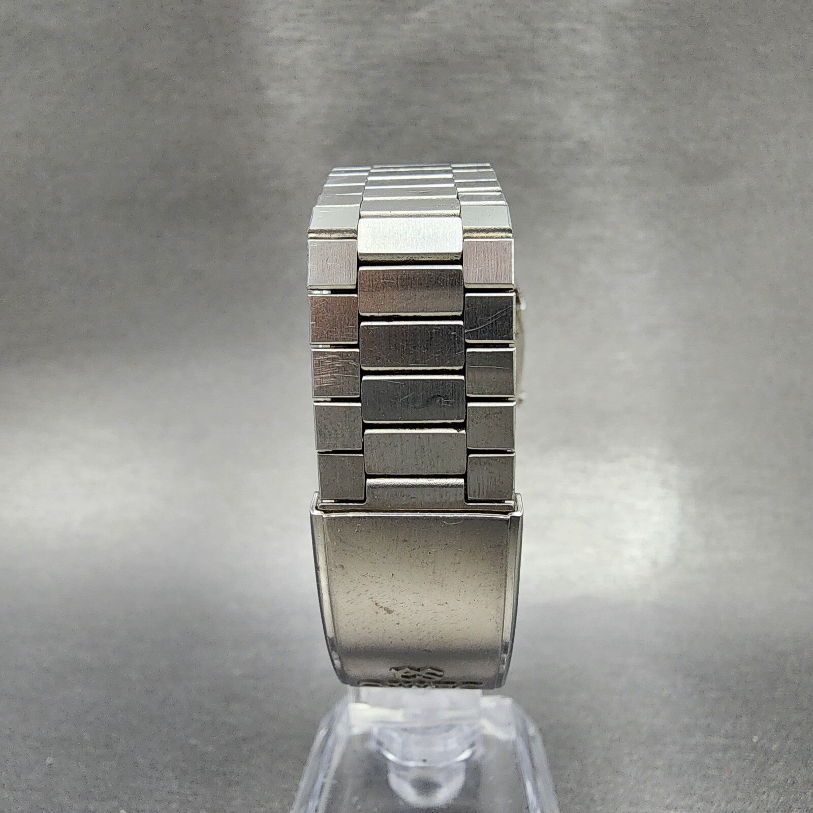 Seiko Digital Watch Men 33mm Stainless Steel Daydate Octagon A6395000 New Batt7