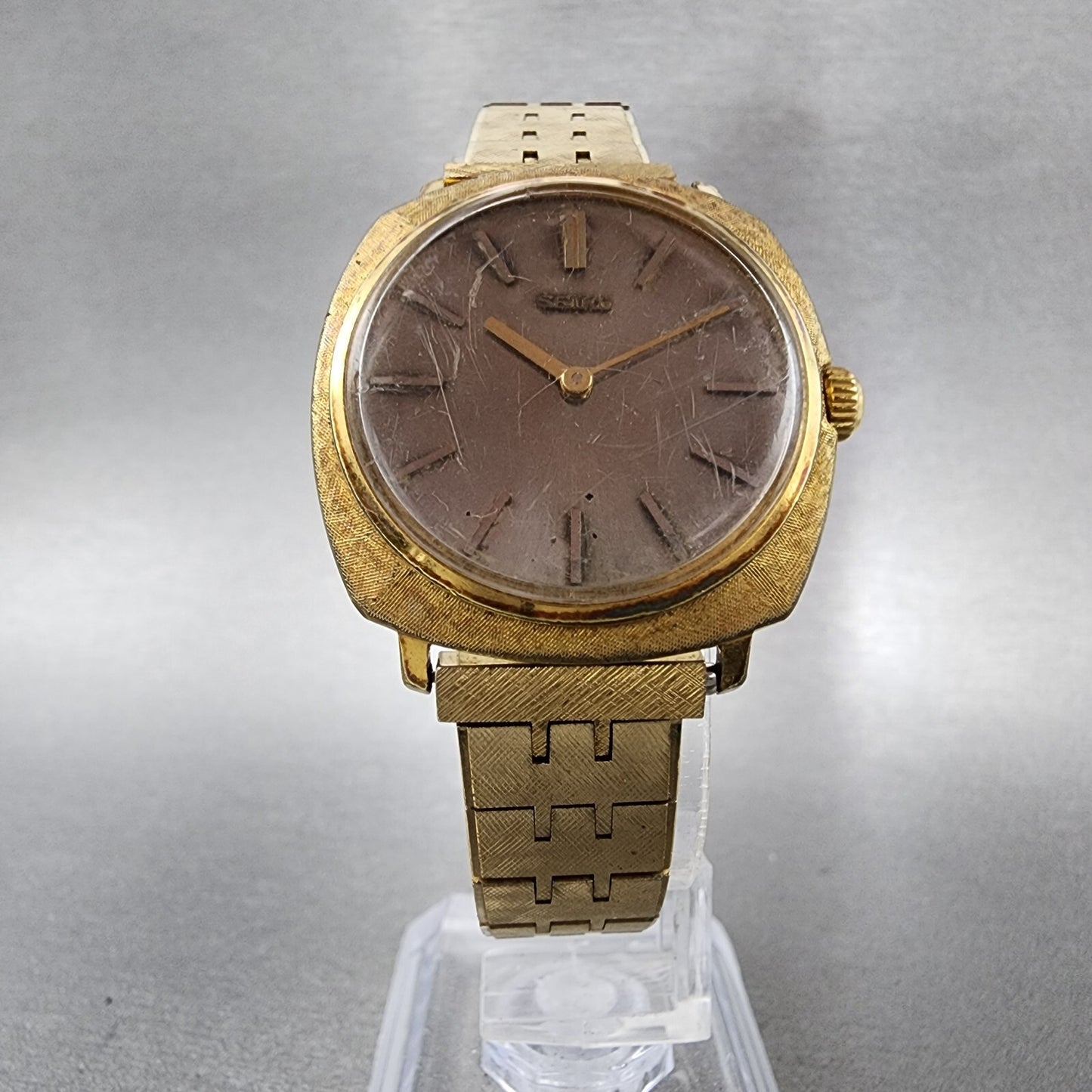 Seiko Watch Women 31mm Gray Dial Gold Plated 25170110 Manual Wind Cushion Runs5