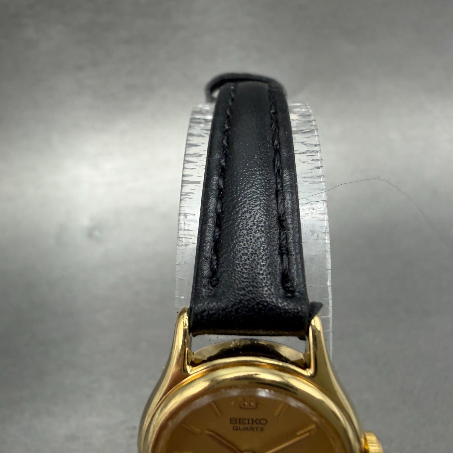 Seiko Watch Women 21mm Champagne Dial Gold Tone Round V401-0920 New Battery4