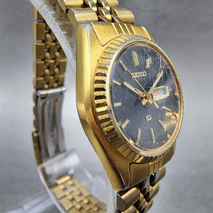 Seiko SQ Watch Women 24mm Black Dial Gold Tone Daydate Round 3Y030169 New Batt3