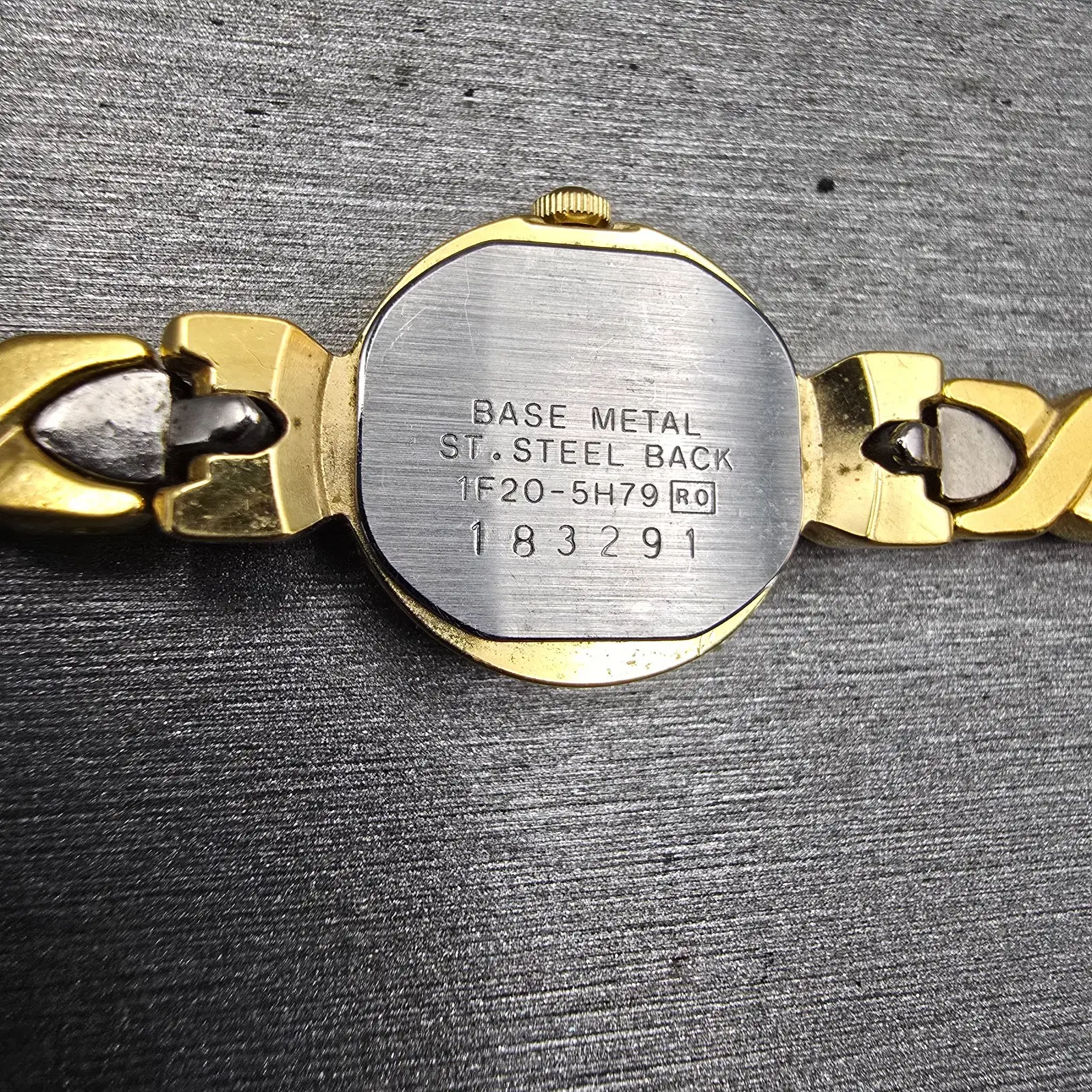 Seiko Watch Women 16mm White Dial Two Tone Oval 1F20-5H79 New Battery Vintage10