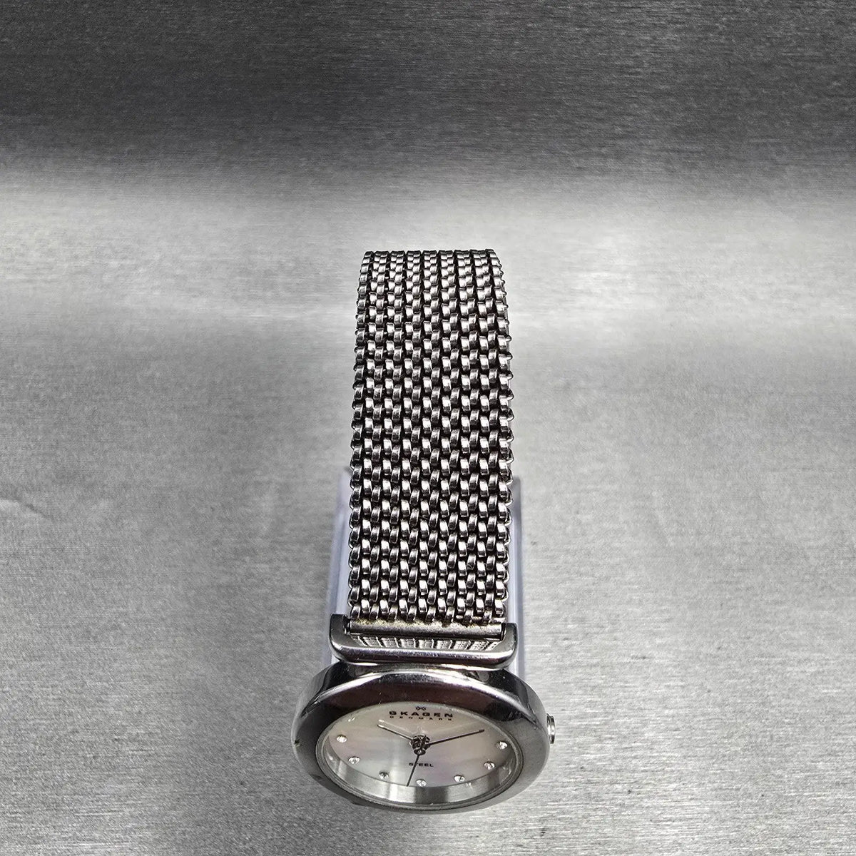 Skagen Watch Women 25mm MOP Dial Silver Tone Round 107SSSMPS Mesh Band New Batt4