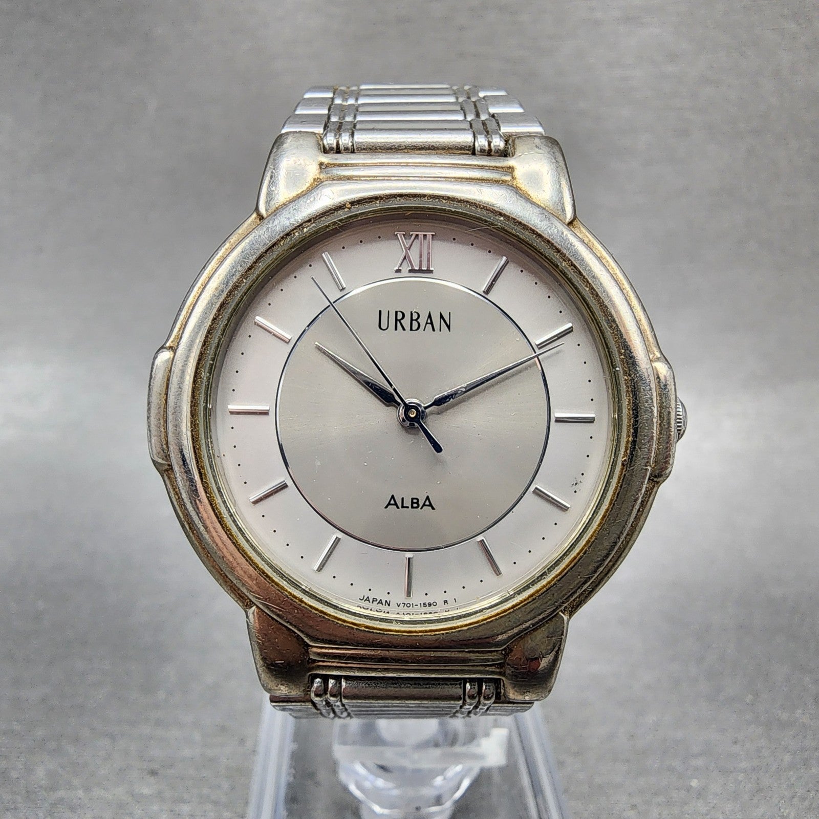 Seiko Alba Urban Watch Men 33mm Silver Dial Silver Tone V7011480 New Battery0