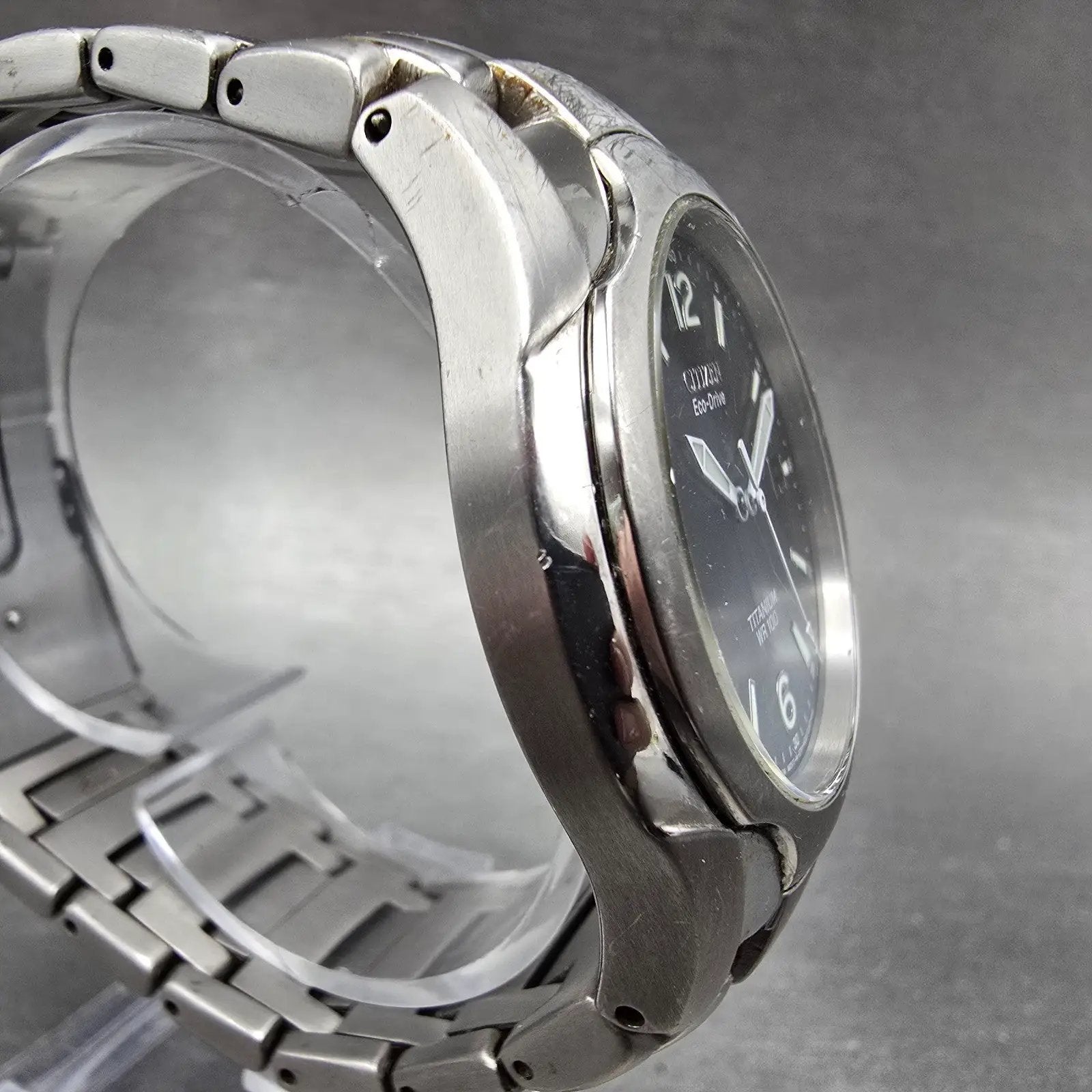 Citizen Eco-Drive Watch Men 41mm Black Dial Titanium Date E111-K006368 Runs3