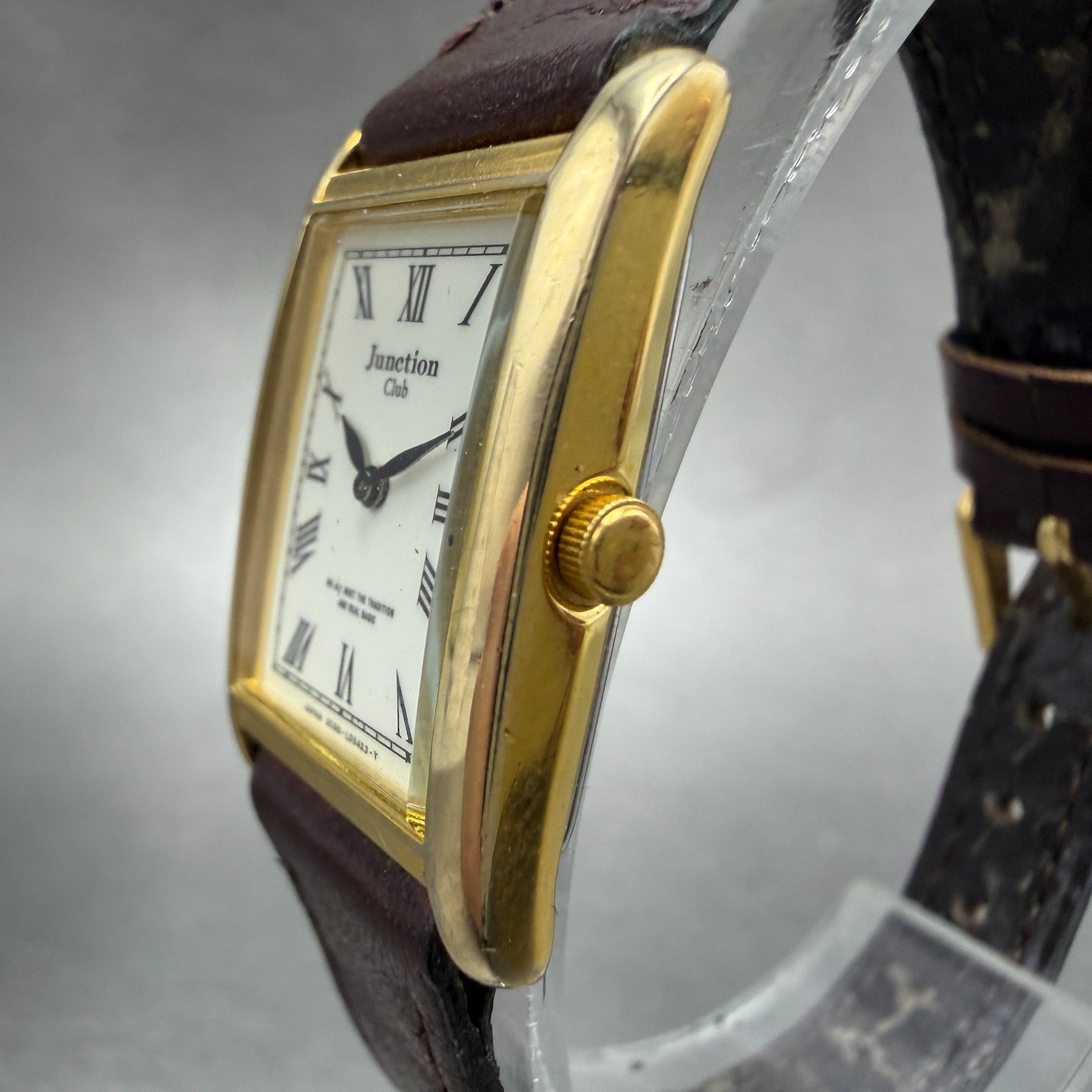 Vega Junction Club Tank Watch Women 18mm White Dial Gold Tone Rectangle New Batt2