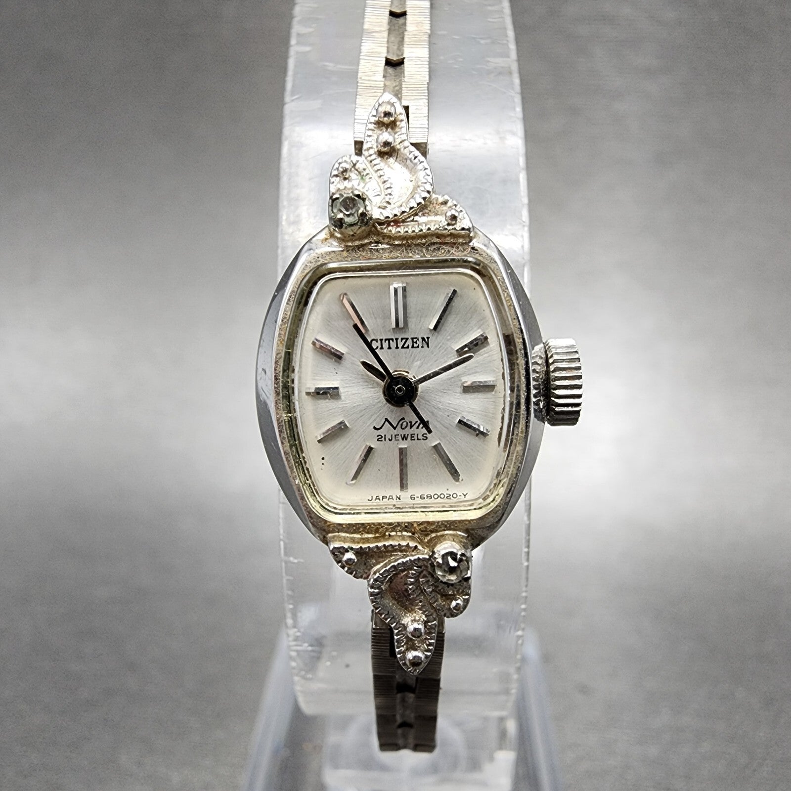 Citizen Nova Watch Women 15mm Silver Dial White Gold Plated Manual Wind Runs0
