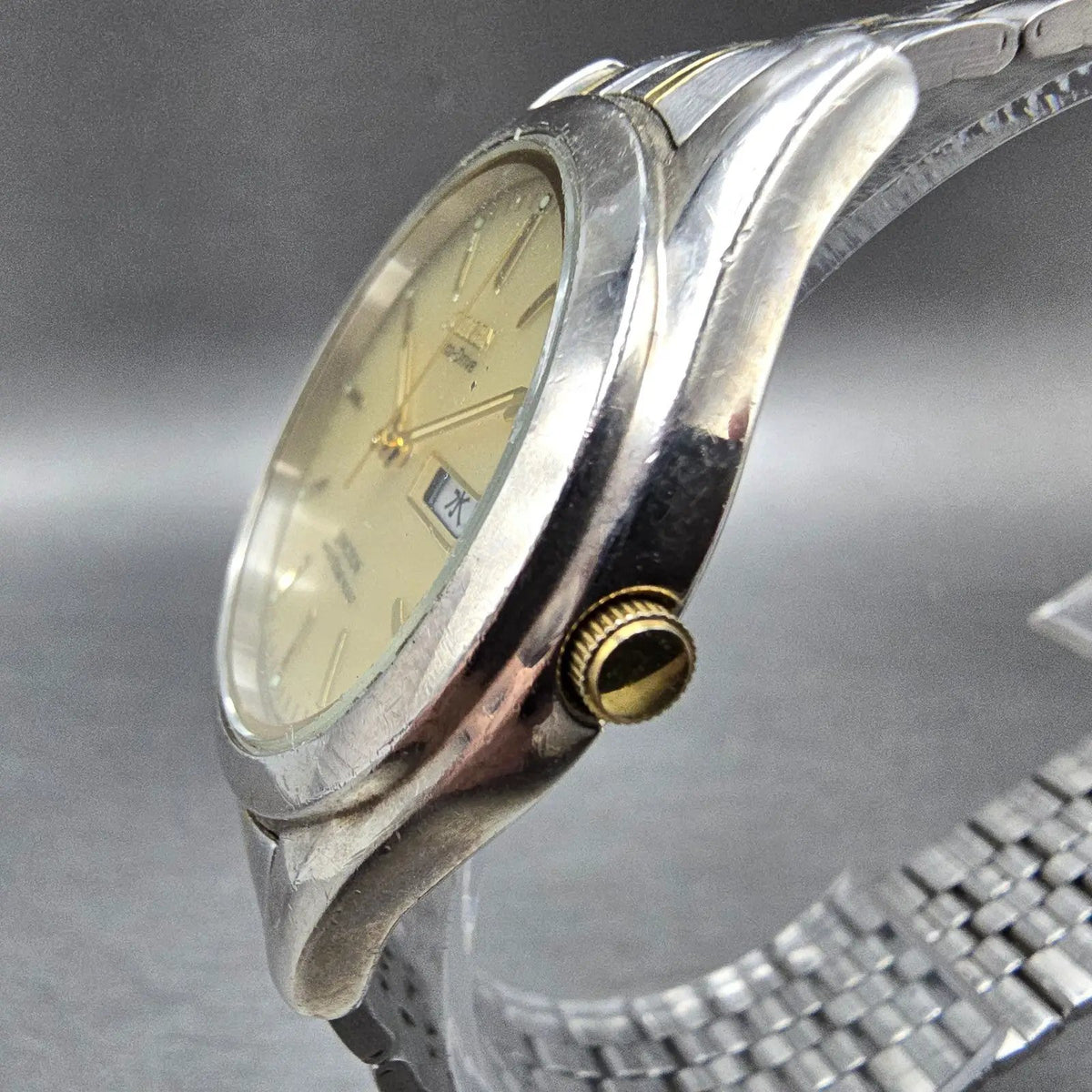 Citizen Junction Eco-Drive Watch Men 36mm Champange Dial Two Tone Daydate Works2