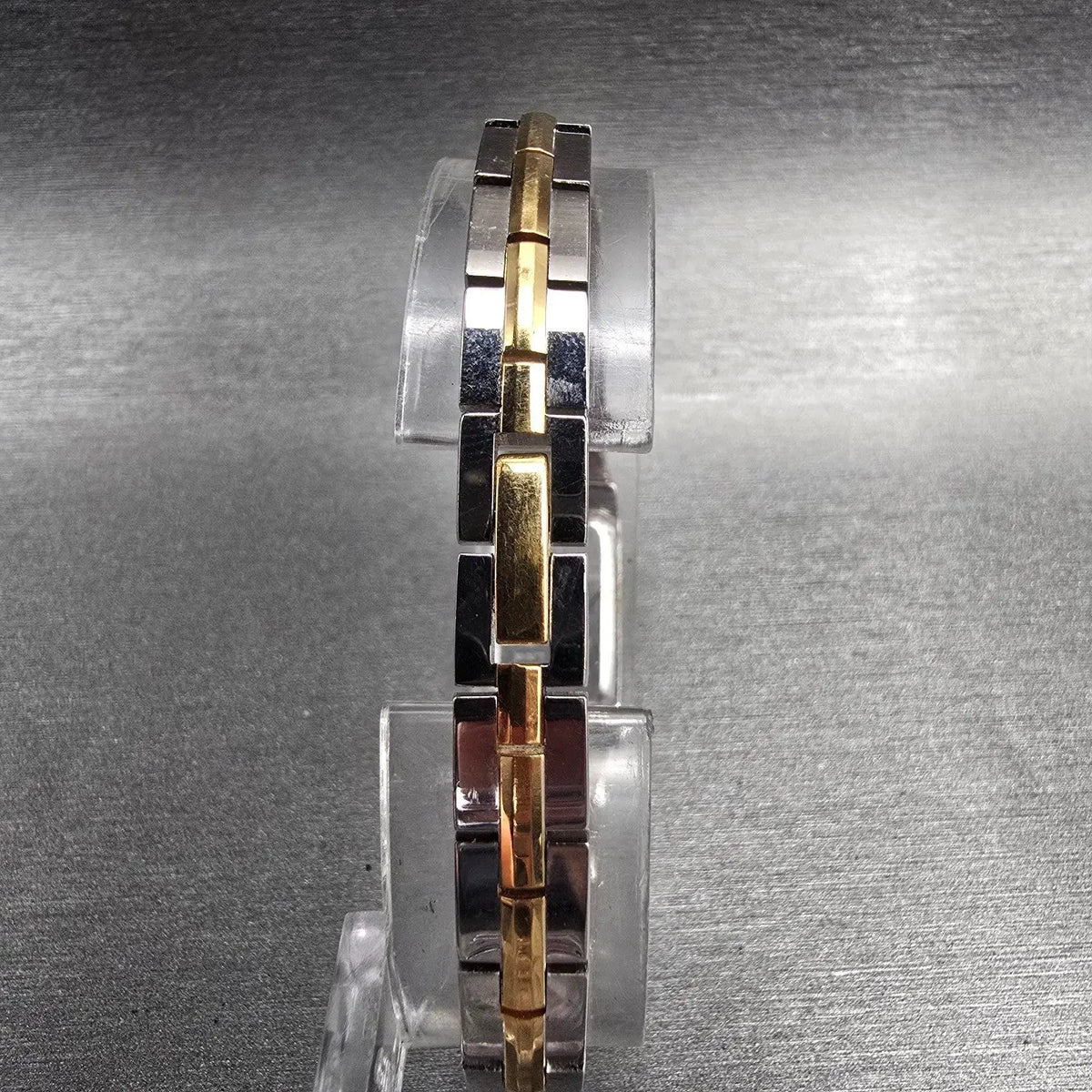 Seiko Tank Watch Women 13mm White Dial Two Tone Rectangle 2E20-7479 New Batteryv7