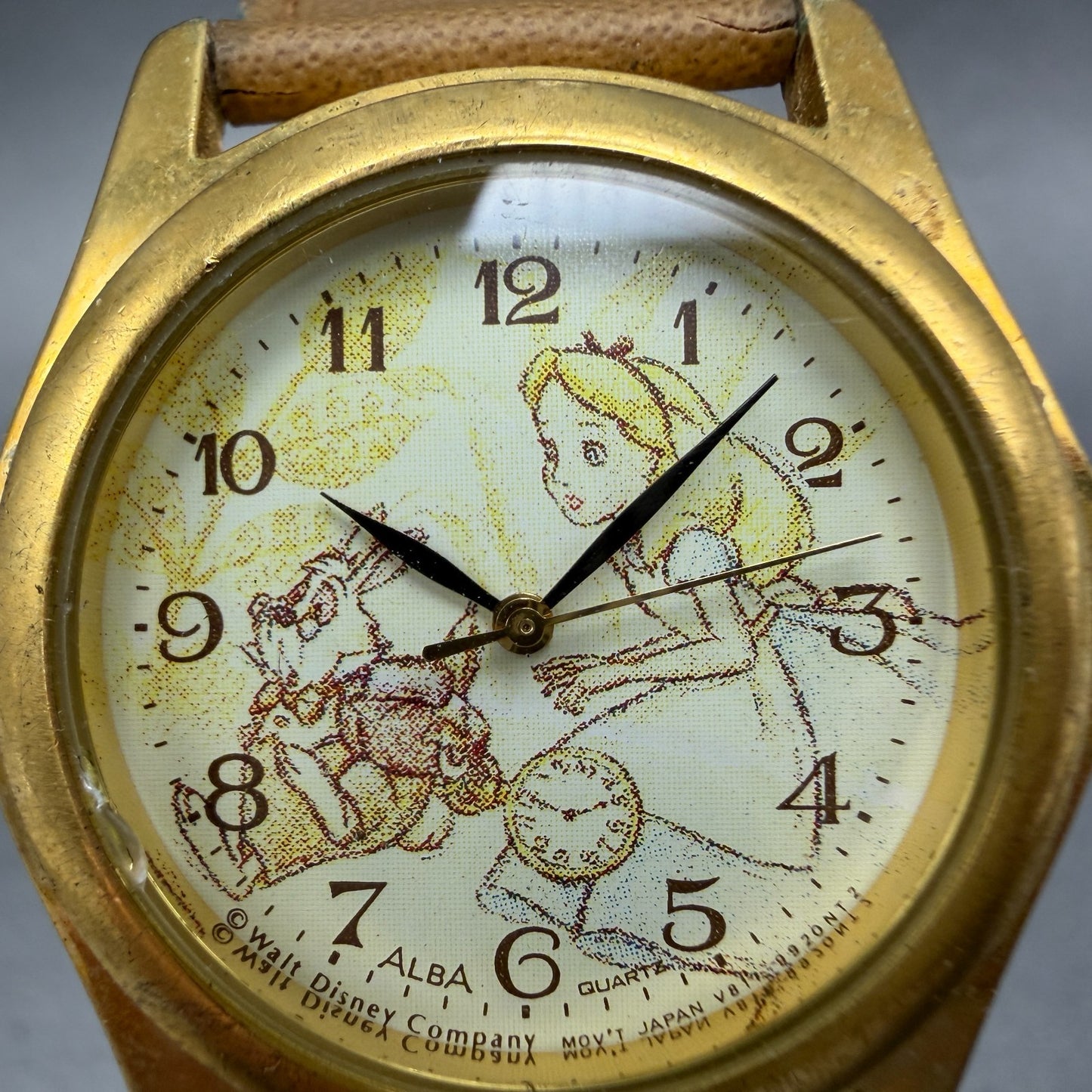 Seiko Alba Alice in Wonderland Watch Men 33mm Cream Dial Gold Tone New Battery1