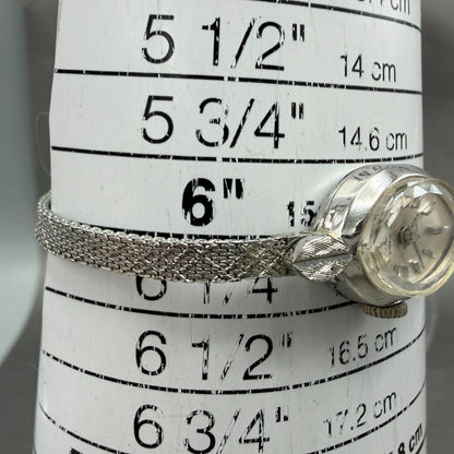 Seiko Solar Watch Women 15mm Silver Dial Silver Tone Oval Manual 10-7780 Runs10