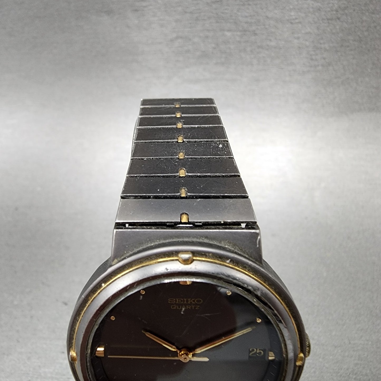 Seiko Watch Men 33mm Black Dial Black & Gold Tone Round Date 74326050 New Batt4