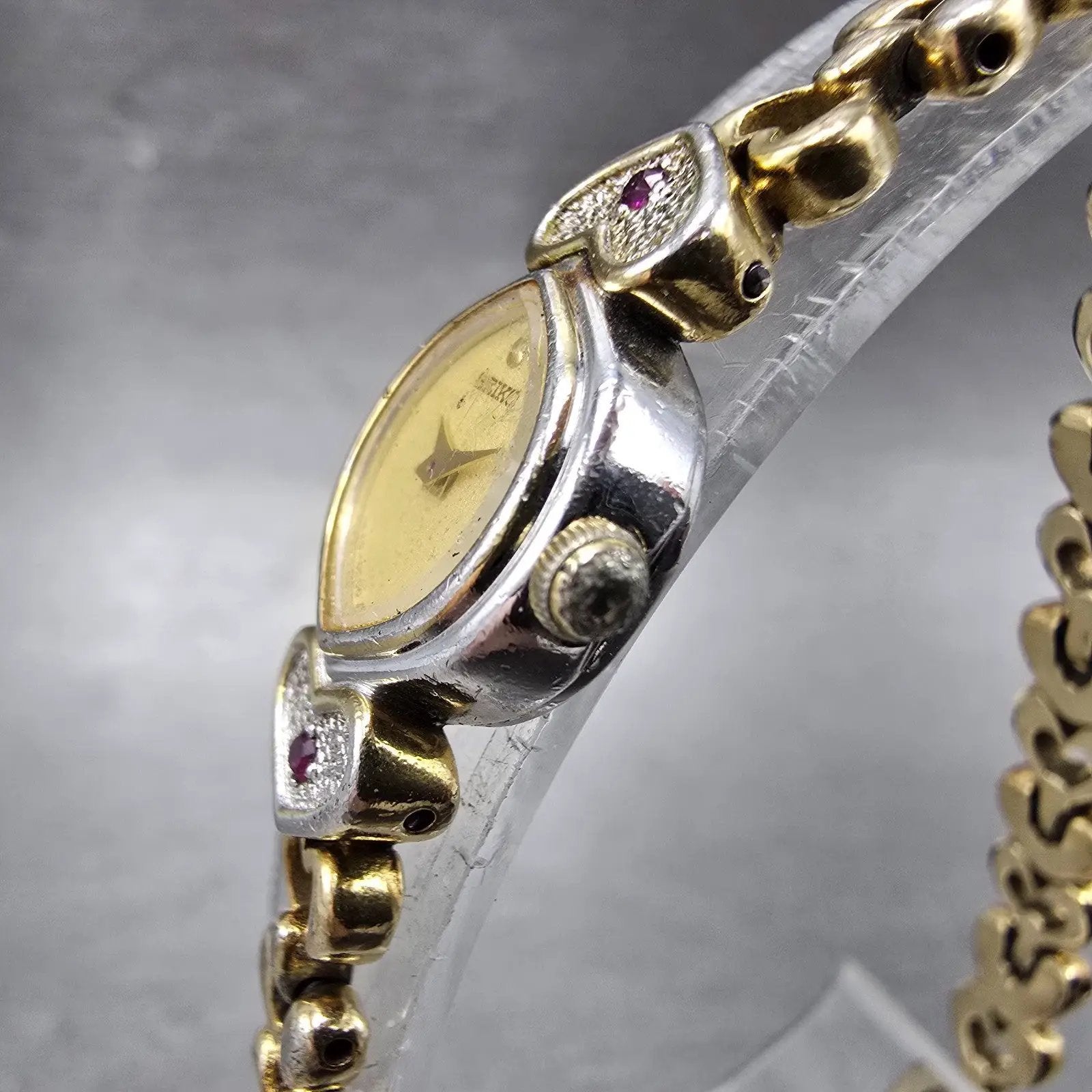 Seiko Heart Watch Women 13mm Champagne Dial Two Tone 1E20-5220 New Battery2