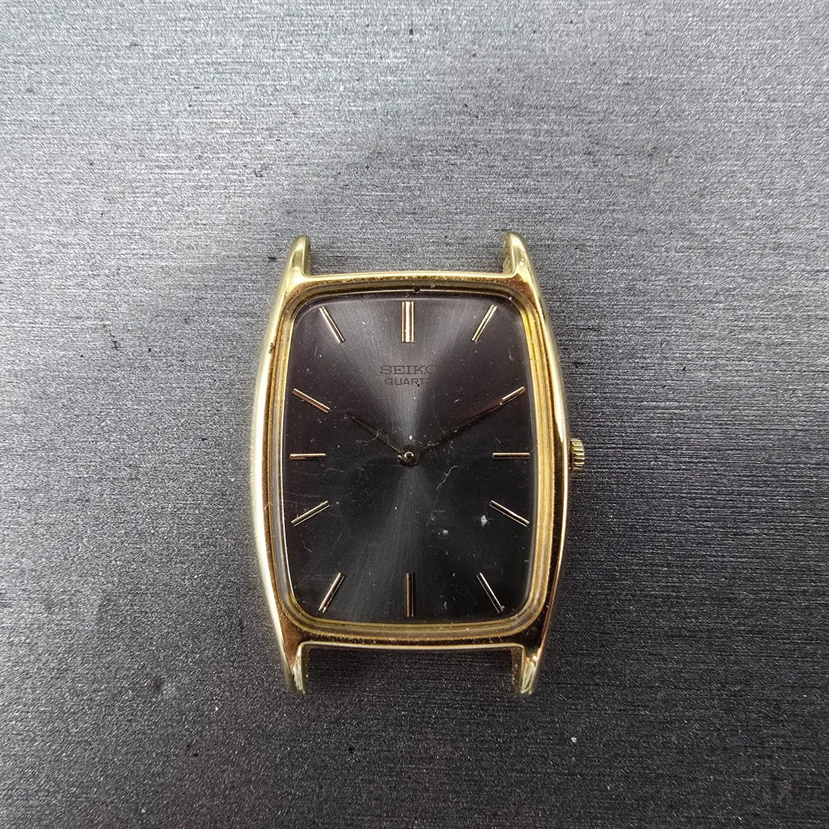 Seiko Tank Watch Men 25mm Gray Dial Gold Tone Rectangle 7430-5550 VTG PARTS0