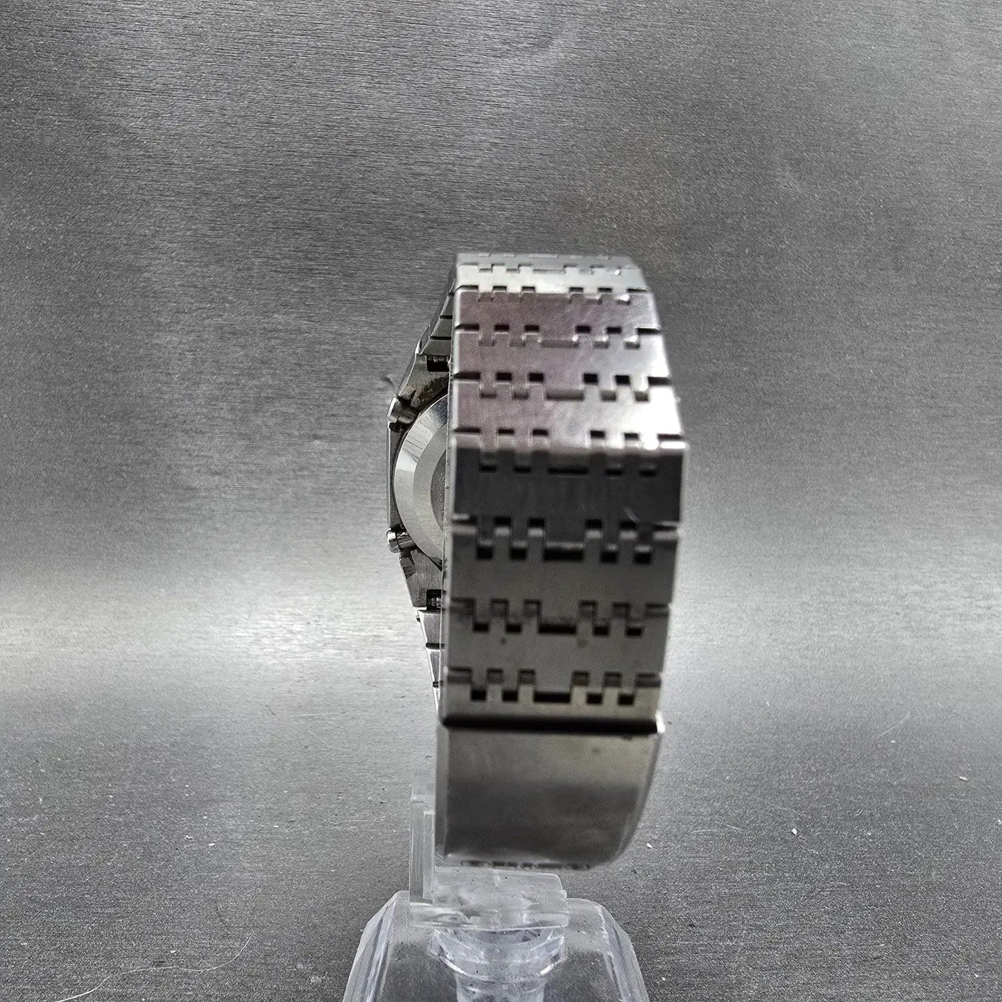 Seiko 0432-4000 Watch Men 33mm Black Dial Silver Tone Octagon Vintage LCD PARTS8