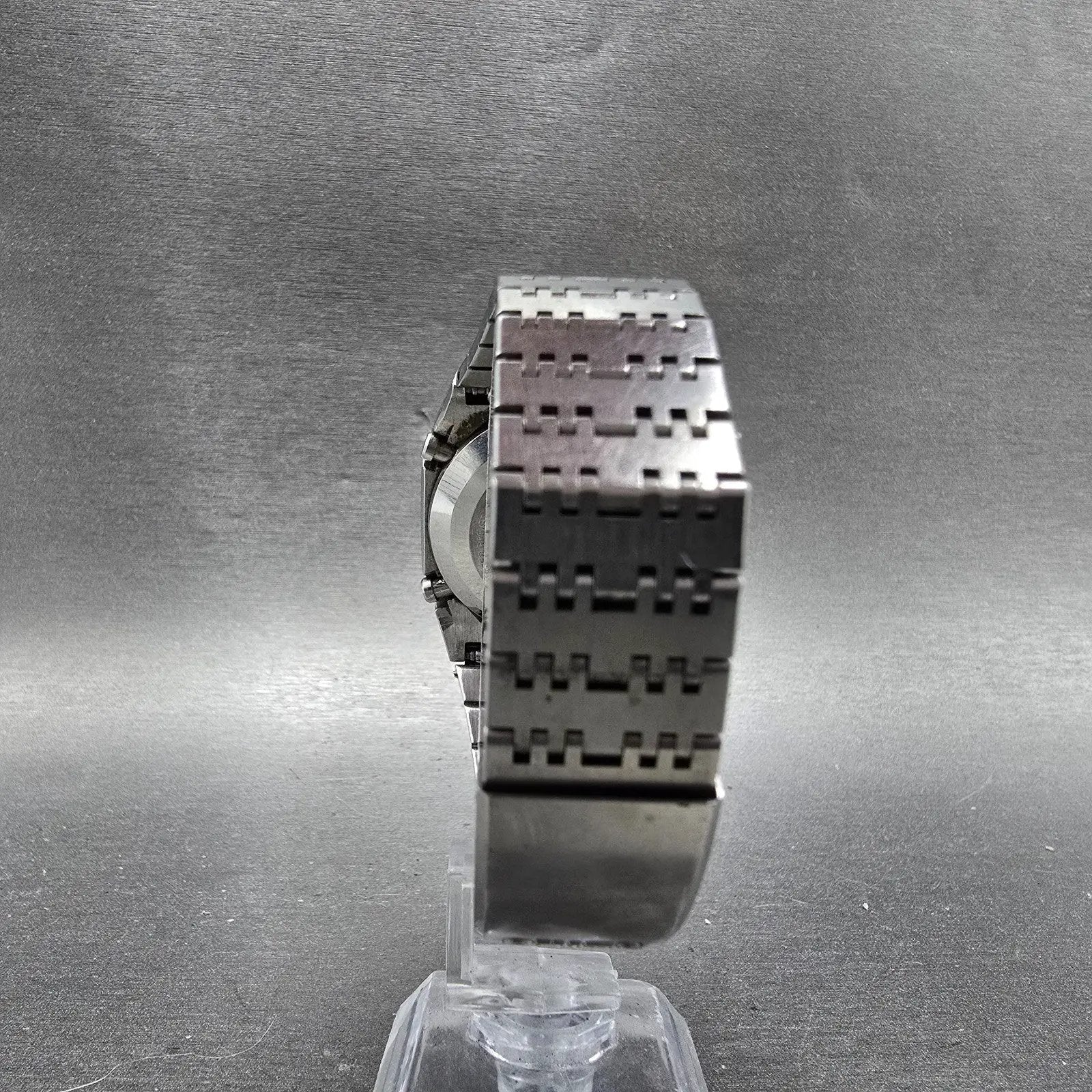 Seiko 0432-4000 Watch Men 33mm Black Dial Silver Tone Octagon Vintage LCD PARTS8
