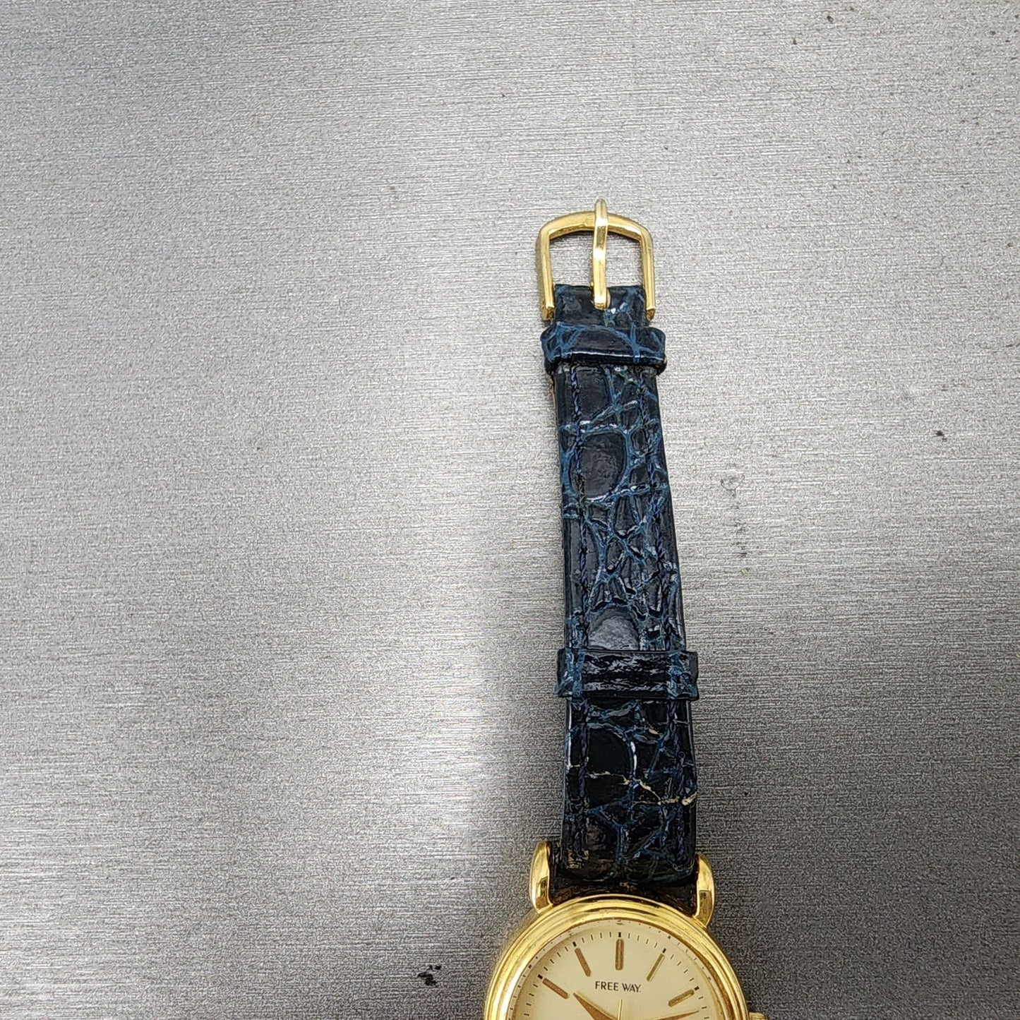 Citizen Freeway Watch Women 24mm Cream Dial Gold Tone Round New Battery VTG11